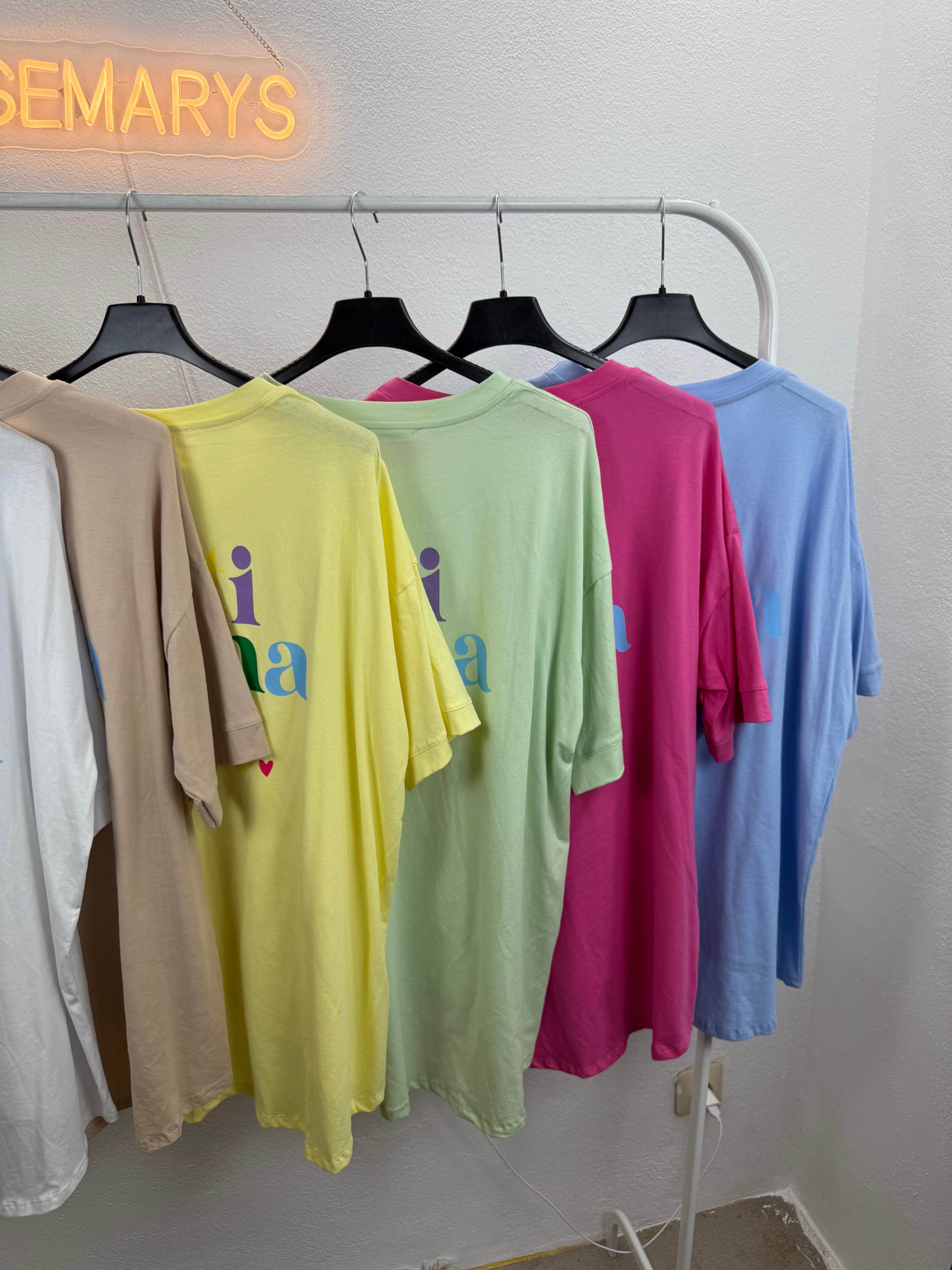 T-Shirt ANTI ROMANTIC - verschiedene Farben