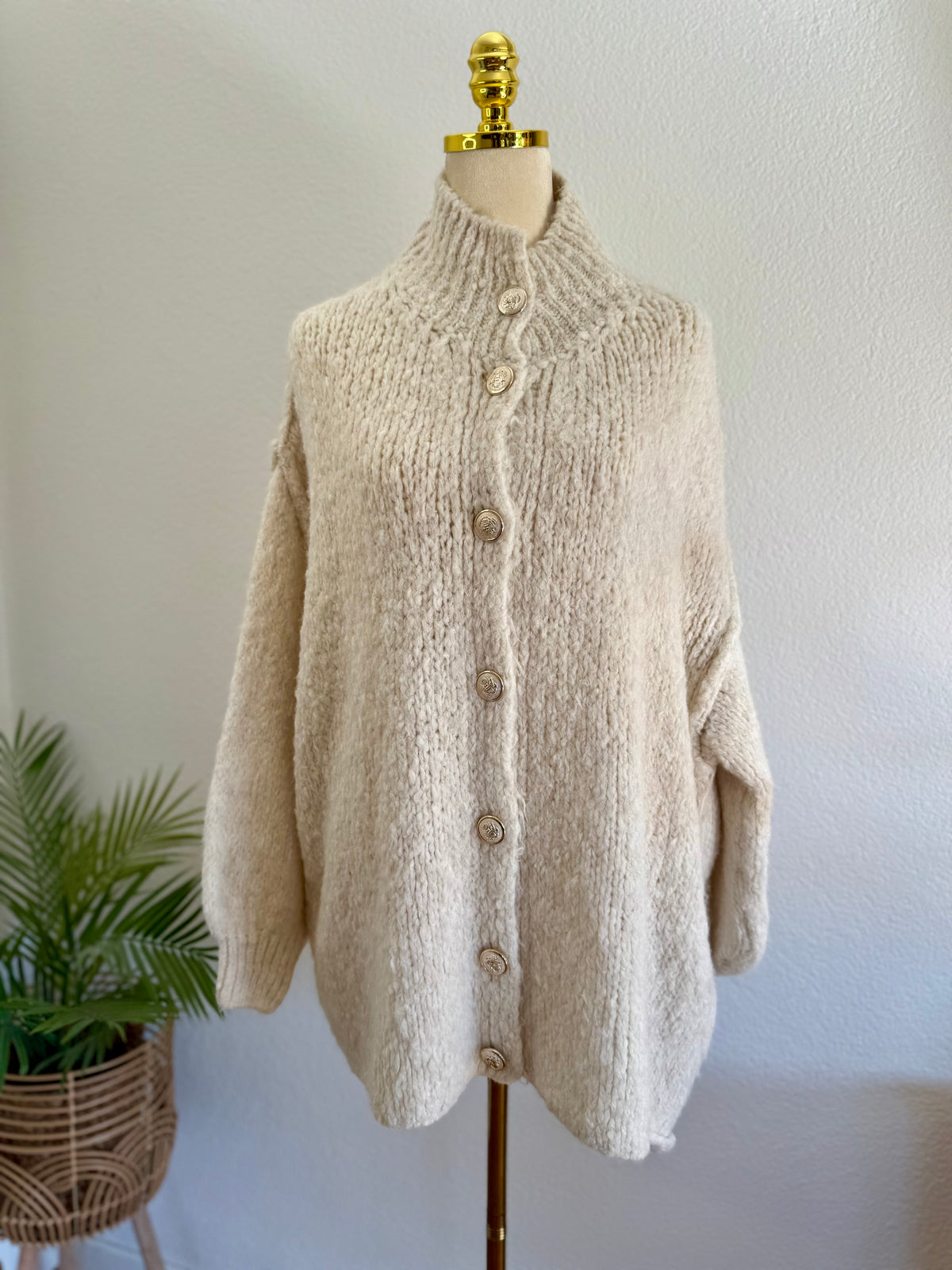 Ultra Oversize Strickcardigan mit Knopfleiste