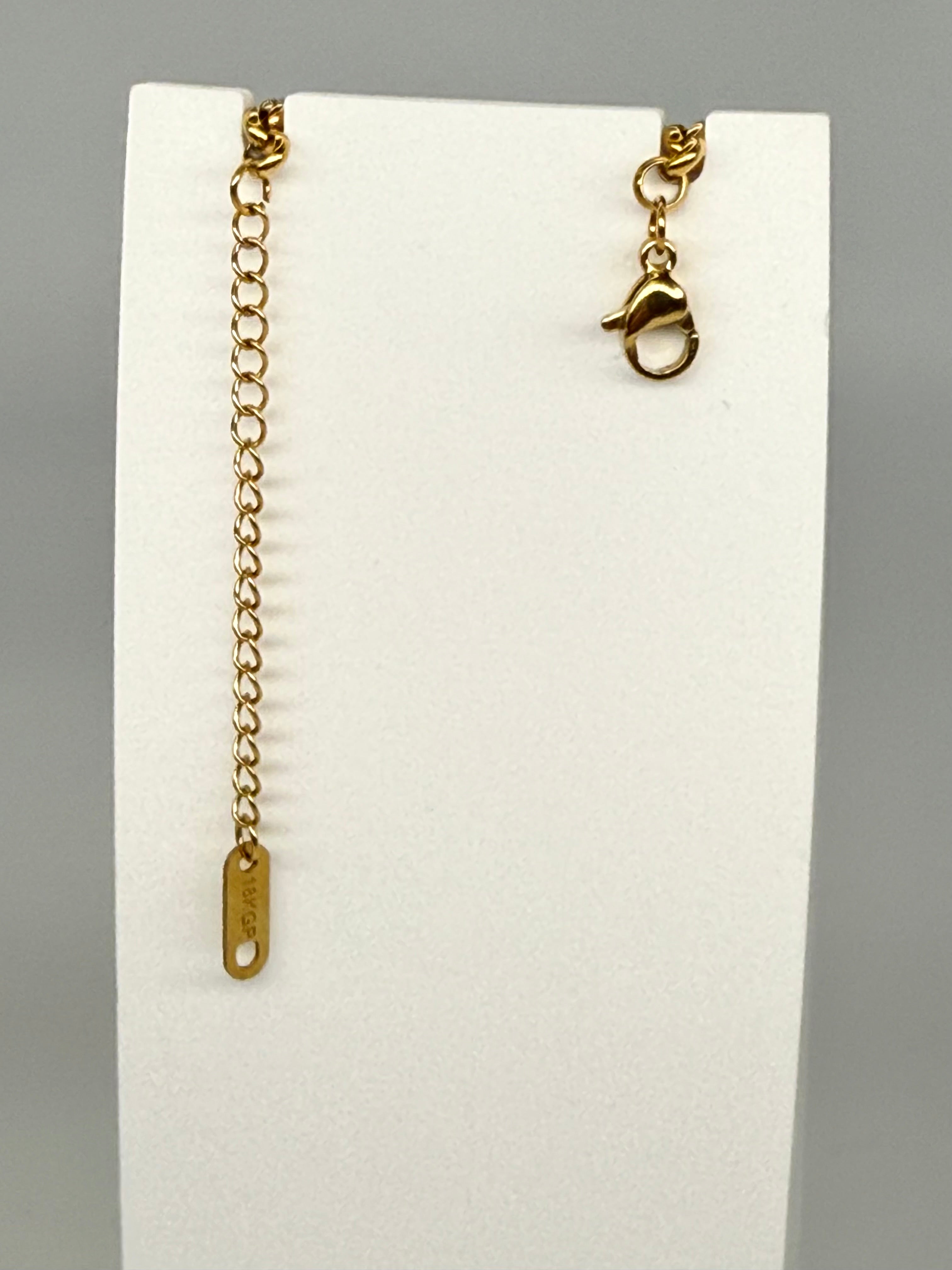 Armband mit bunten Akzenten aus Edelstahl