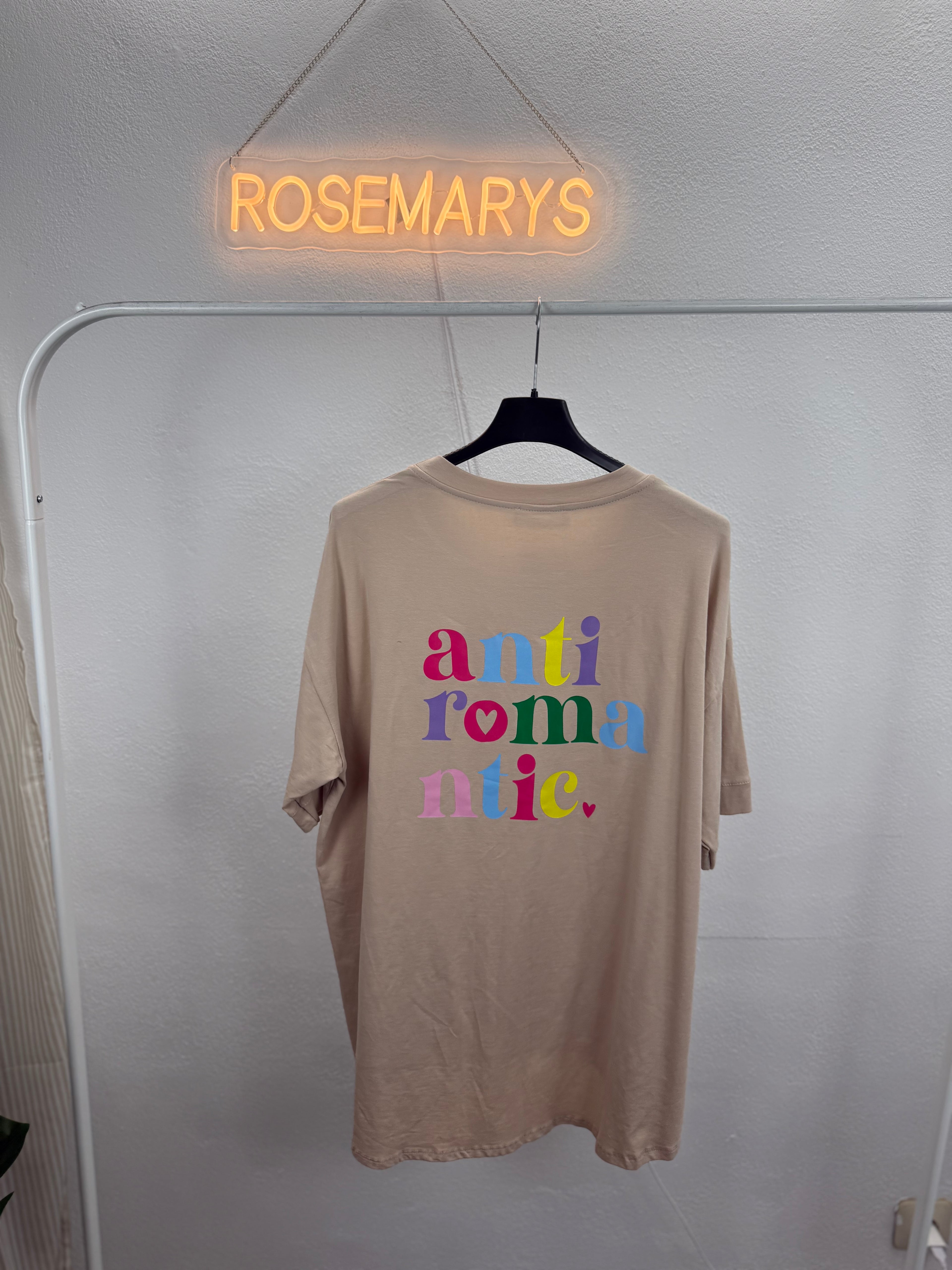T-Shirt ANTI ROMANTIC - verschiedene Farben