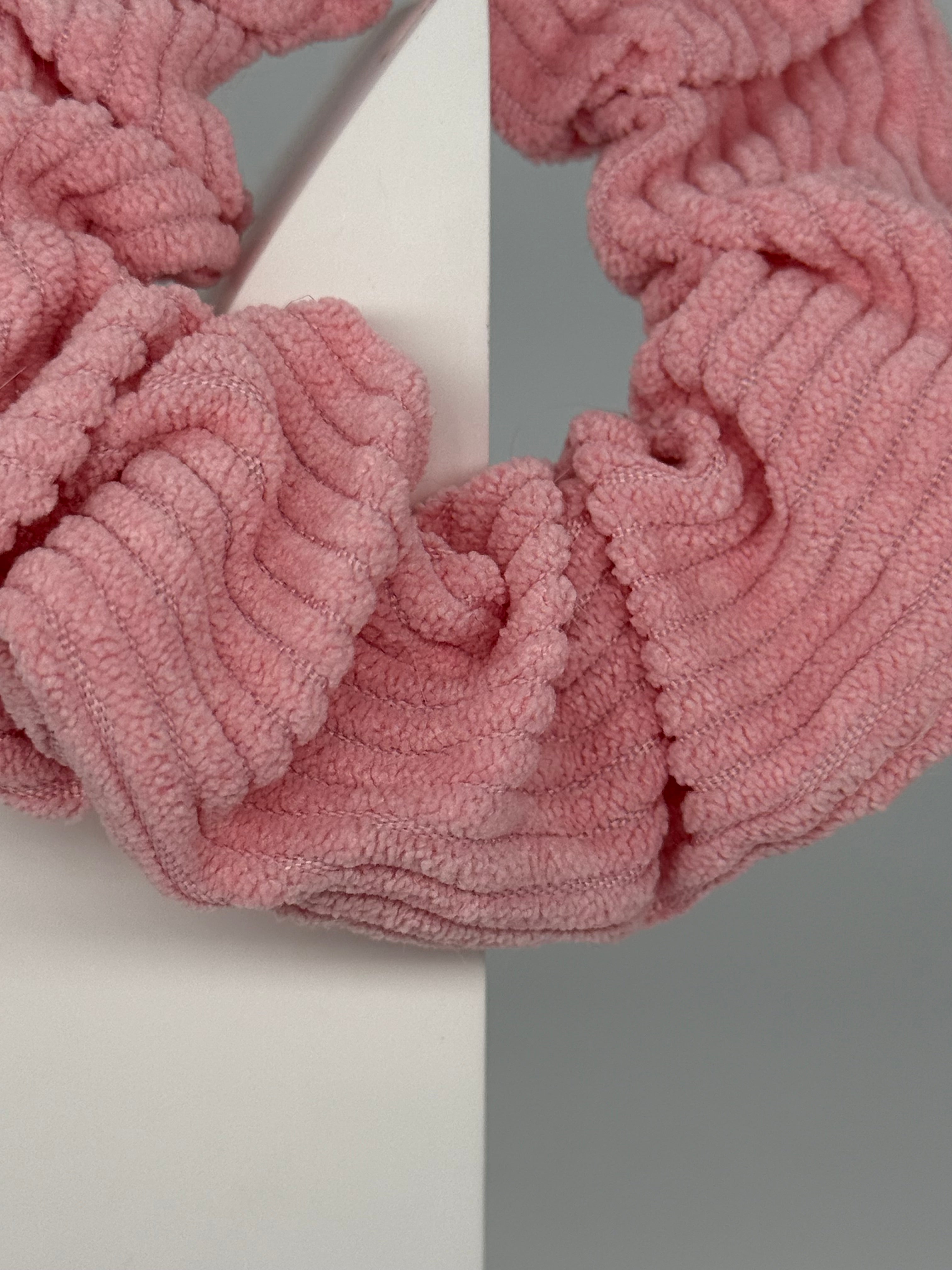 Scrunchie Streifen mit Struktur MIDI Size