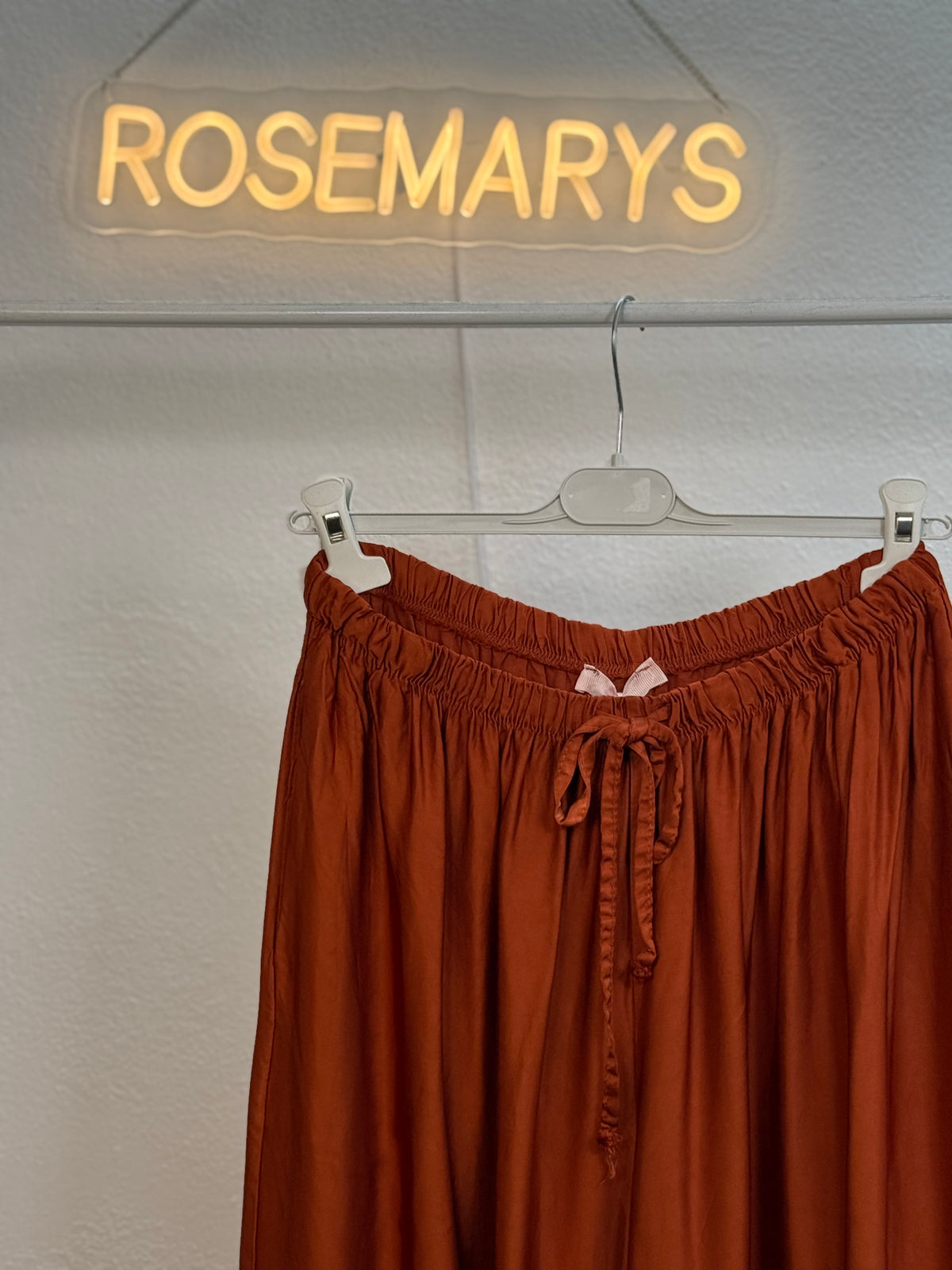 Ultra Wide Leg Satin Hose - mit Bequembund in verschiedenen Farben - bis 44 tragbar