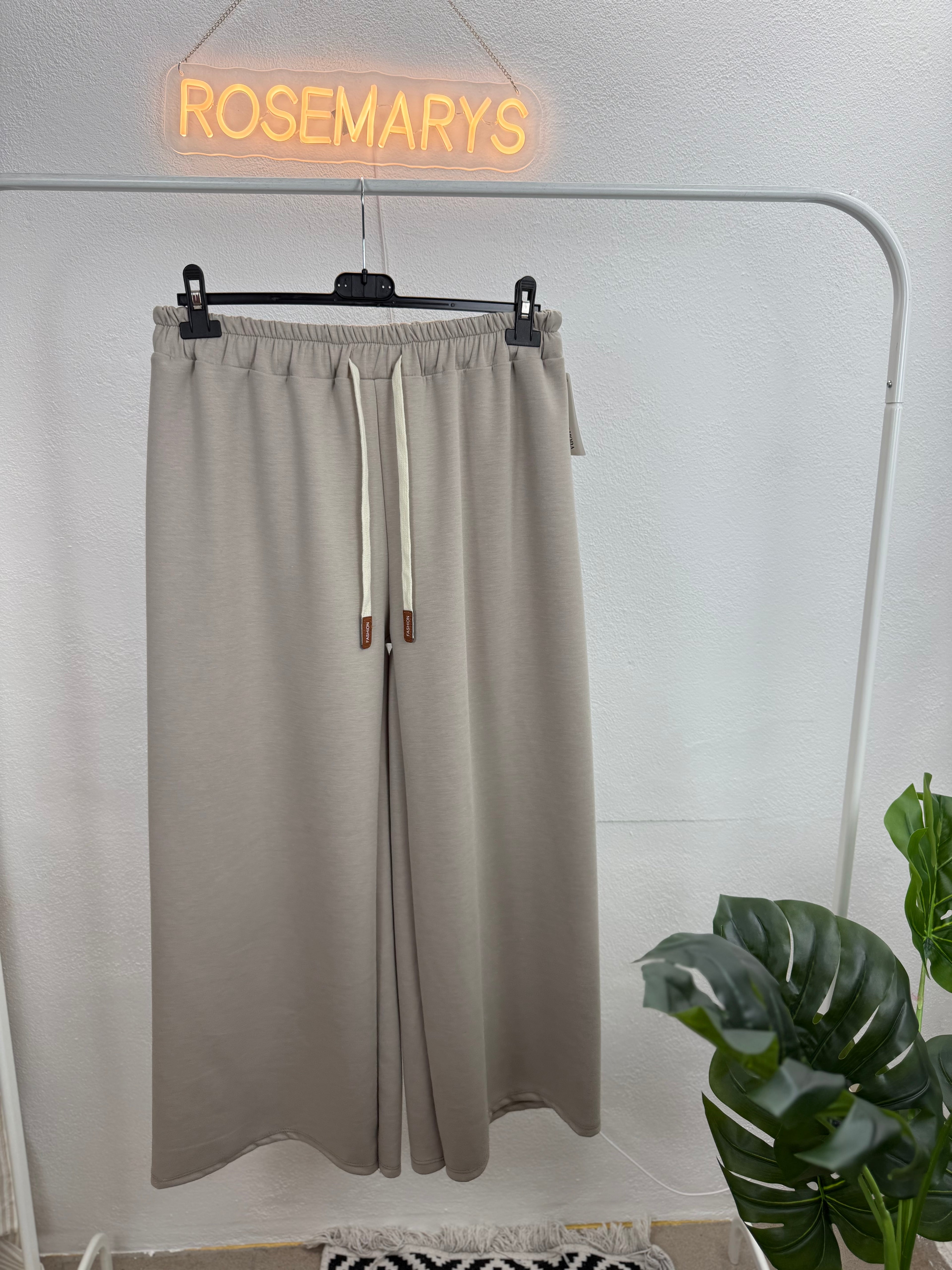 Weite Hose AMY - aus Butterstoff