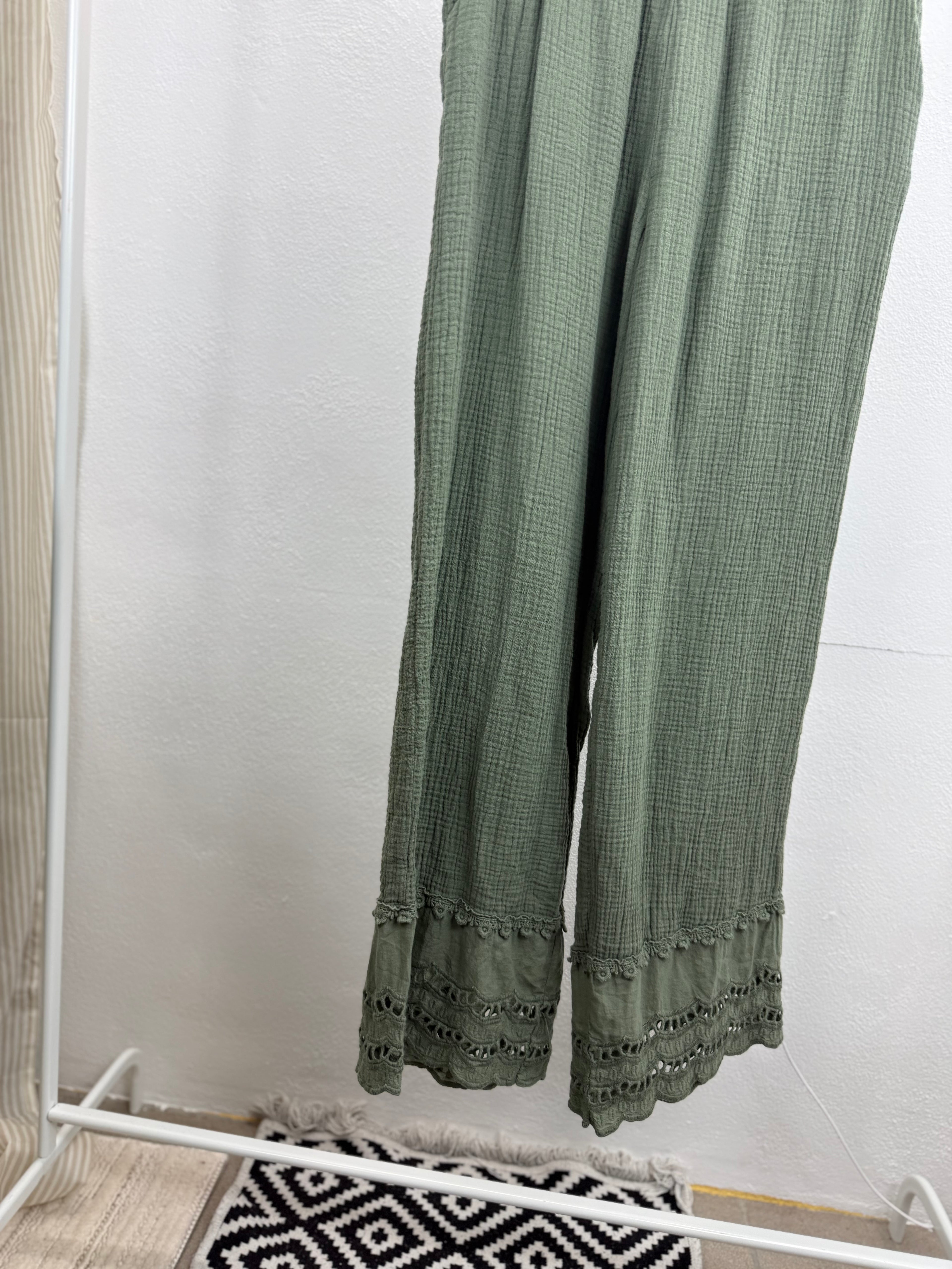 Musselinhose MARY - 100% Baumwolle mit Spitzendetail