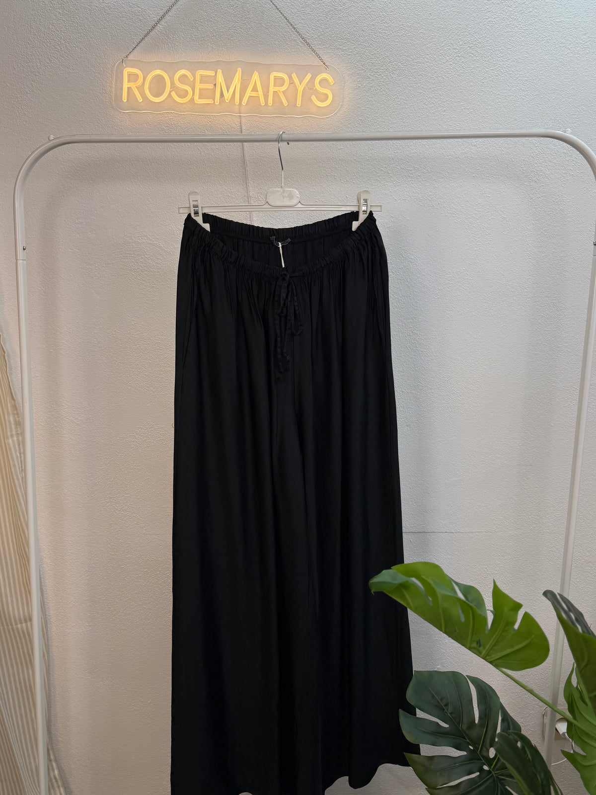 Ultra Wide Leg Satin Hose - mit Bequembund in verschiedenen Farben - bis 44 tragbar