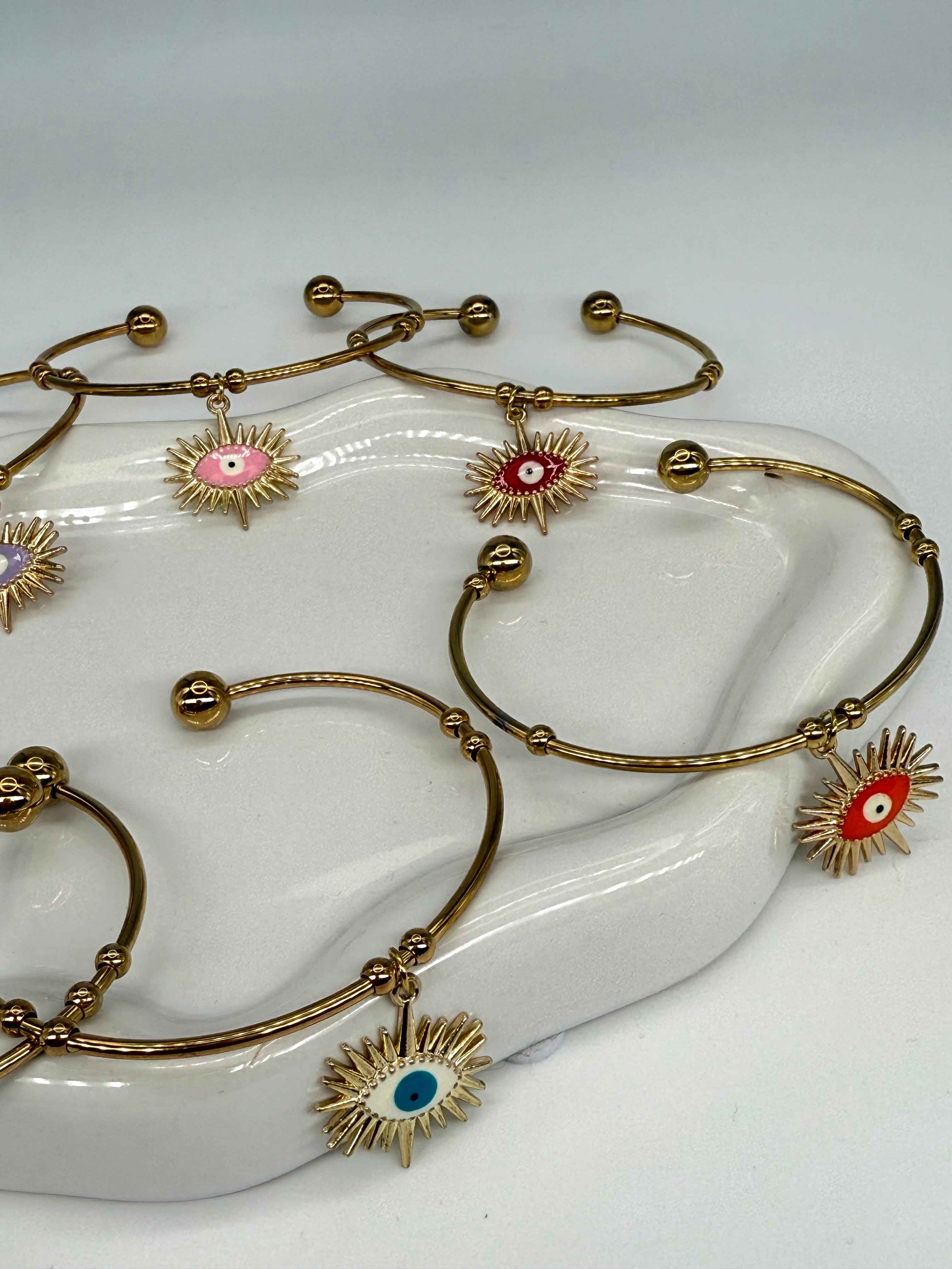 Armreif mit Augensymbol in Gold