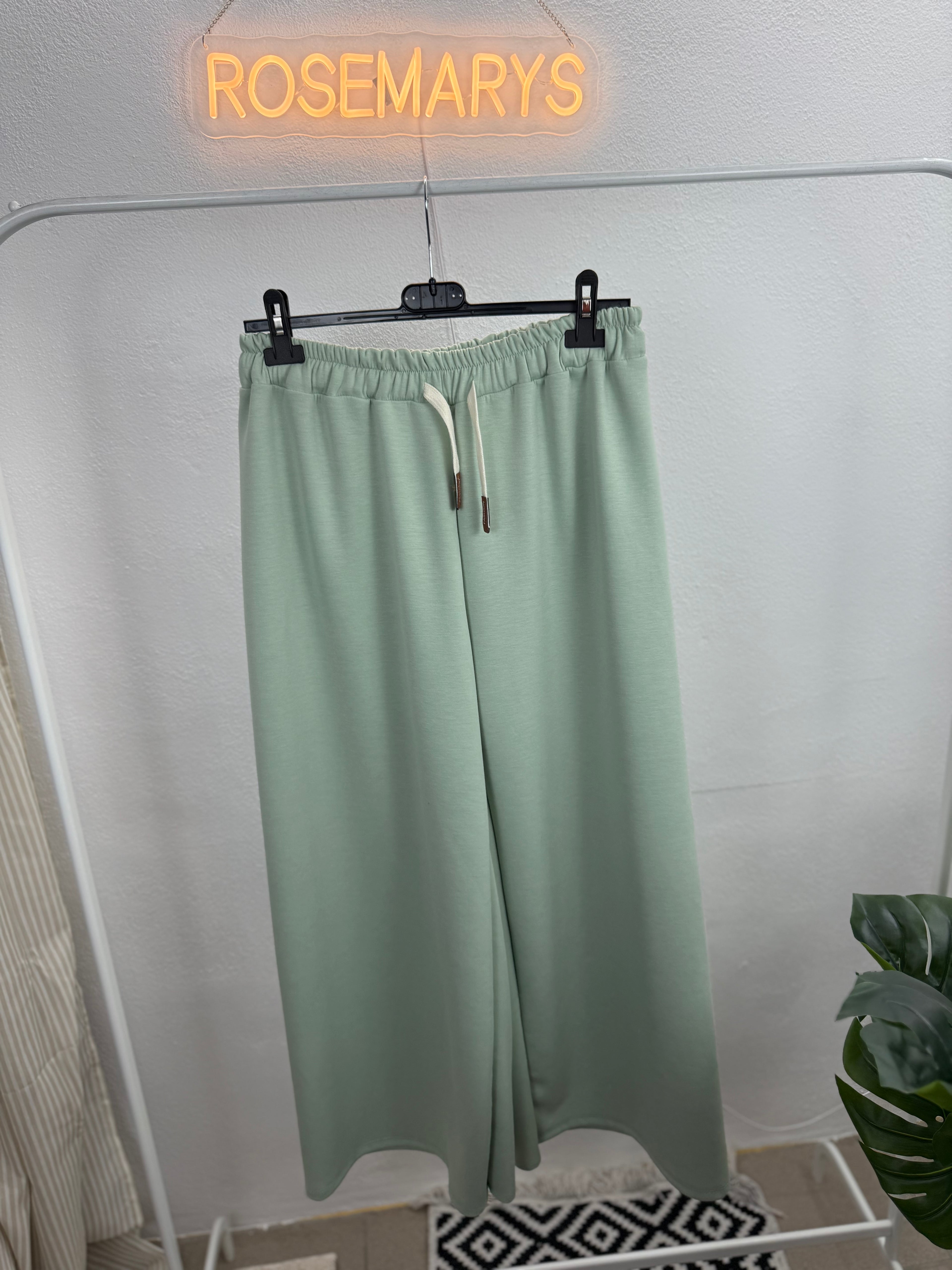 Weite Hose AMY - aus Butterstoff