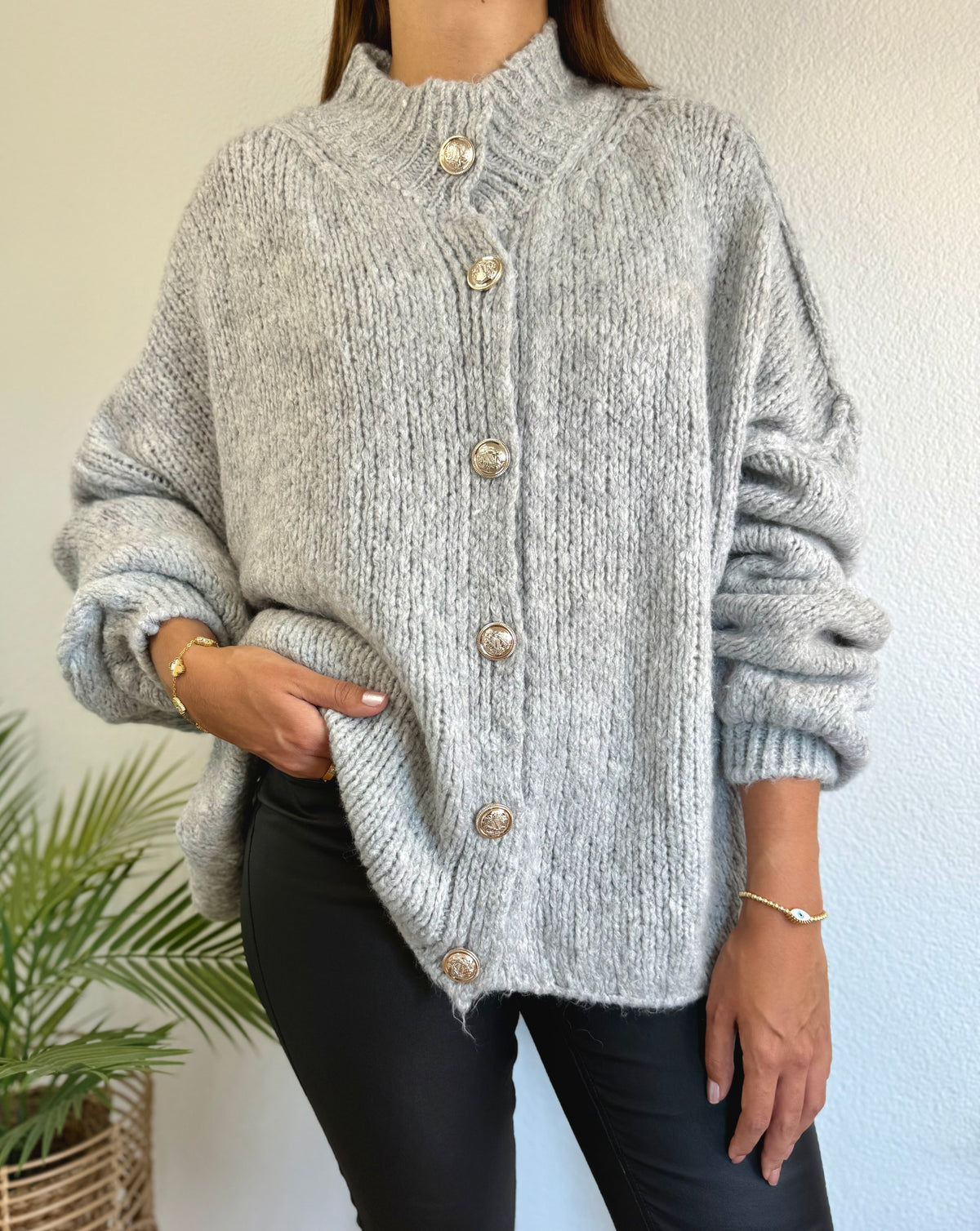 Ultra Oversize Strickcardigan mit Knopfleiste
