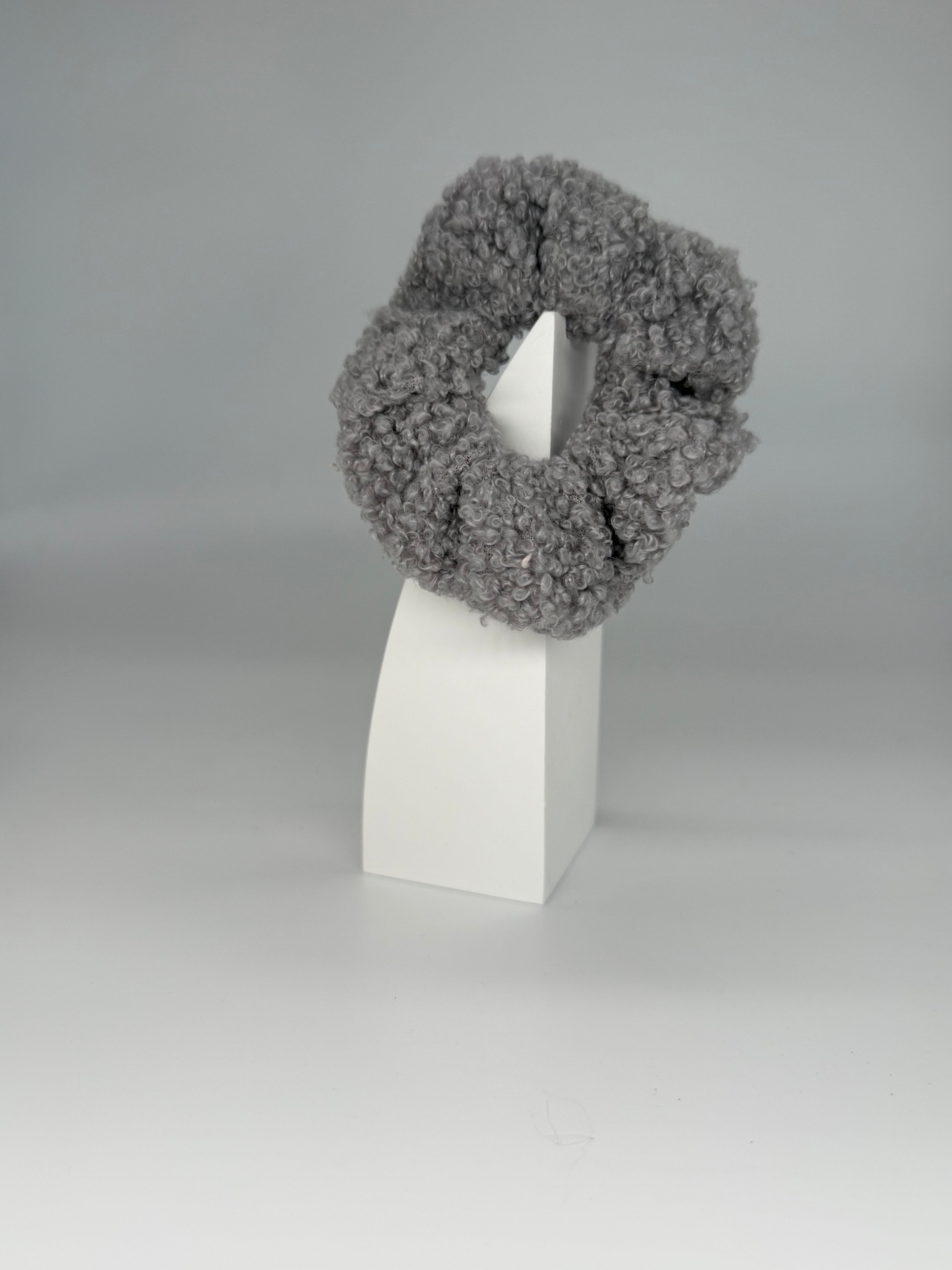 Scrunchie Teddy (Bouclé) MIDI Size
