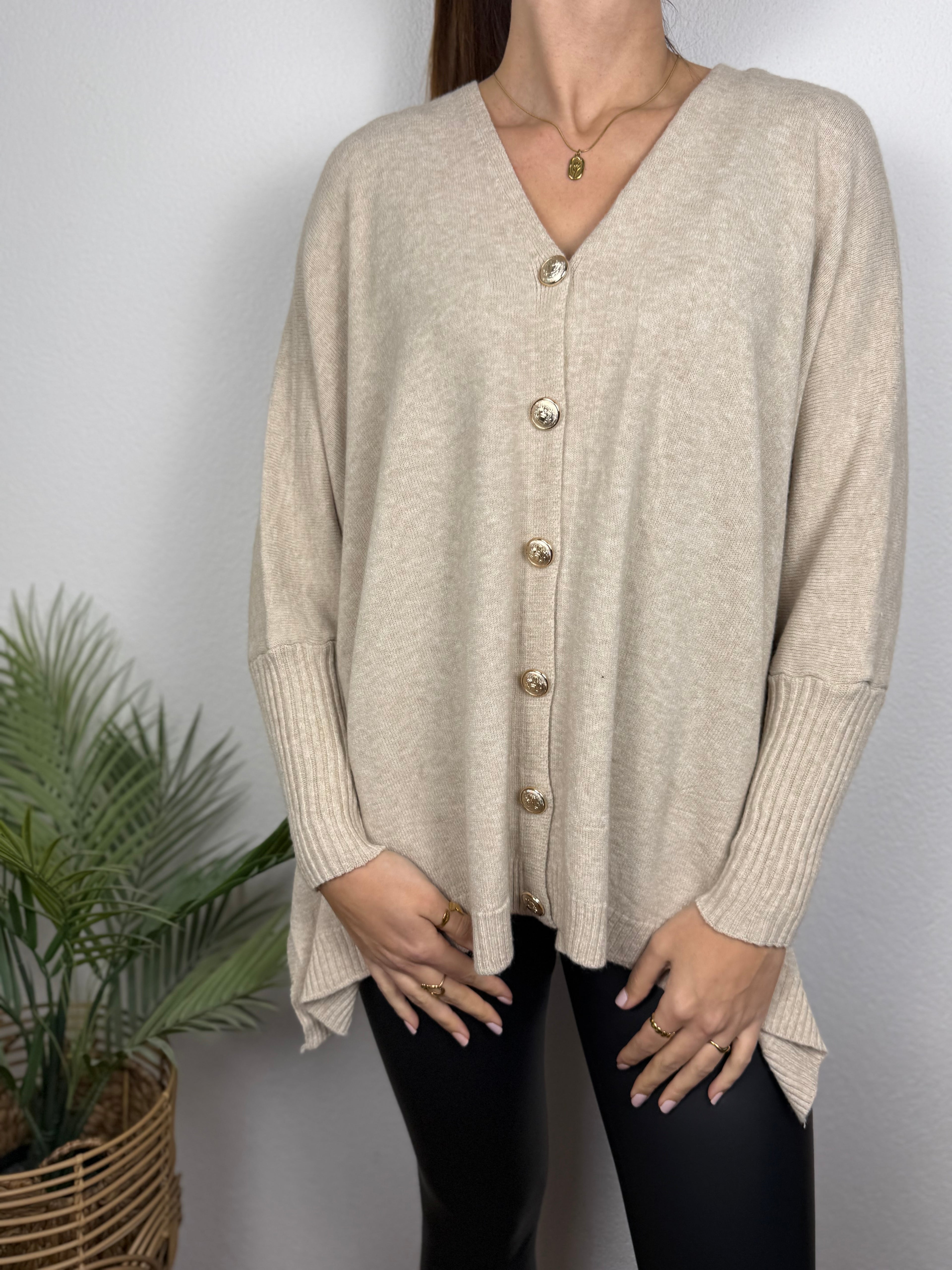 Ultra Oversize Strickjacke Elisa mit Knöpfen - butterweich dank Viskose (Kopie)