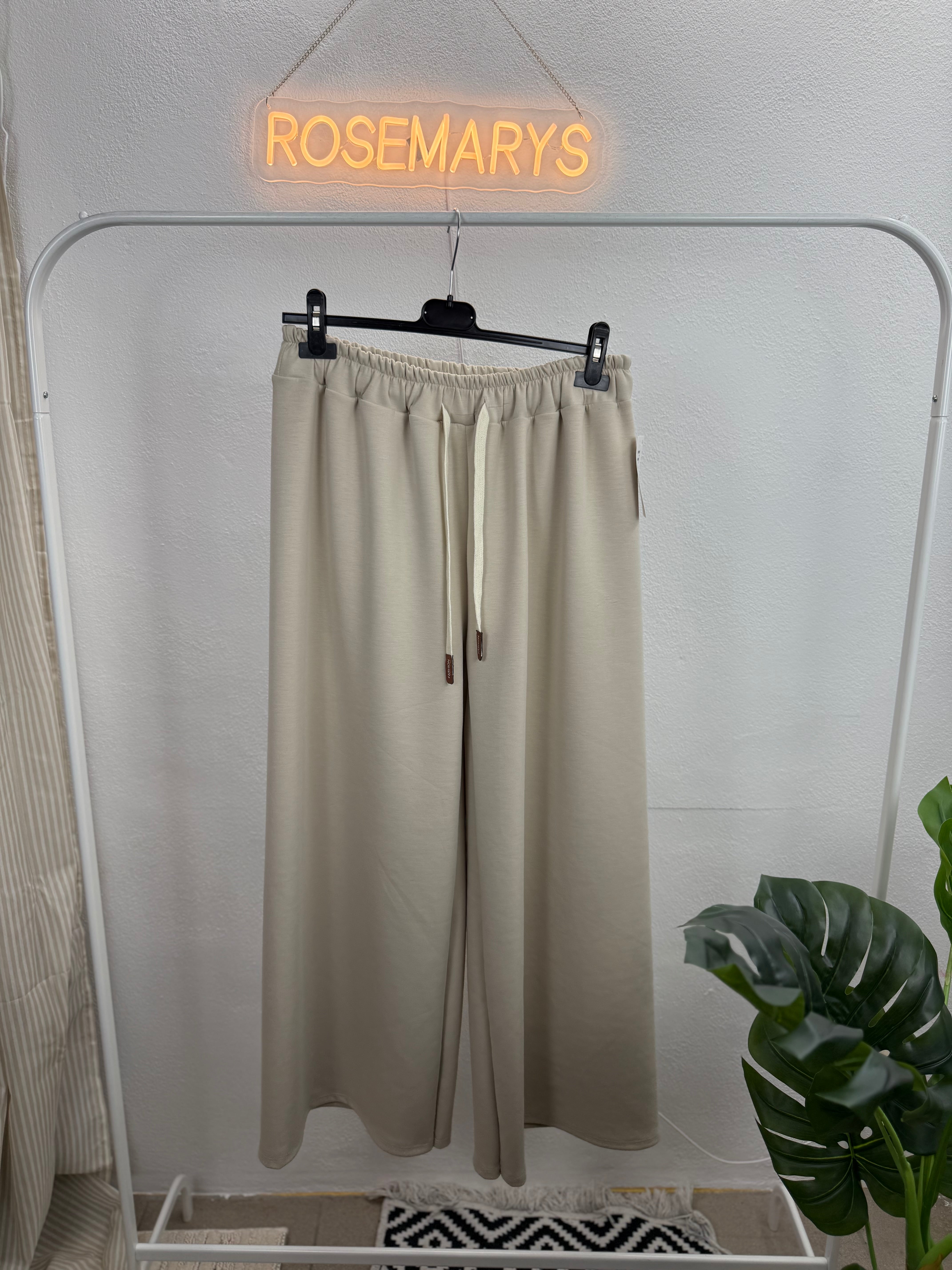 Weite Hose AMY - aus Butterstoff