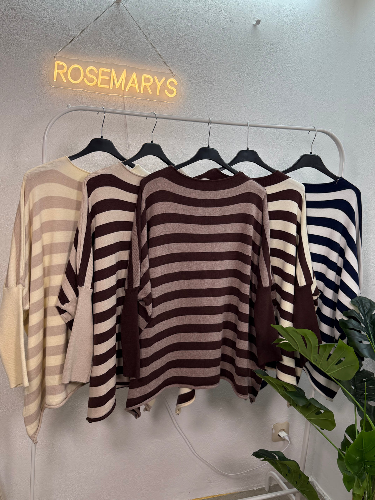 ULTRA OVERSIZE Pullover mit Fledermausärmeln - gestreift - bis 48 tragbar