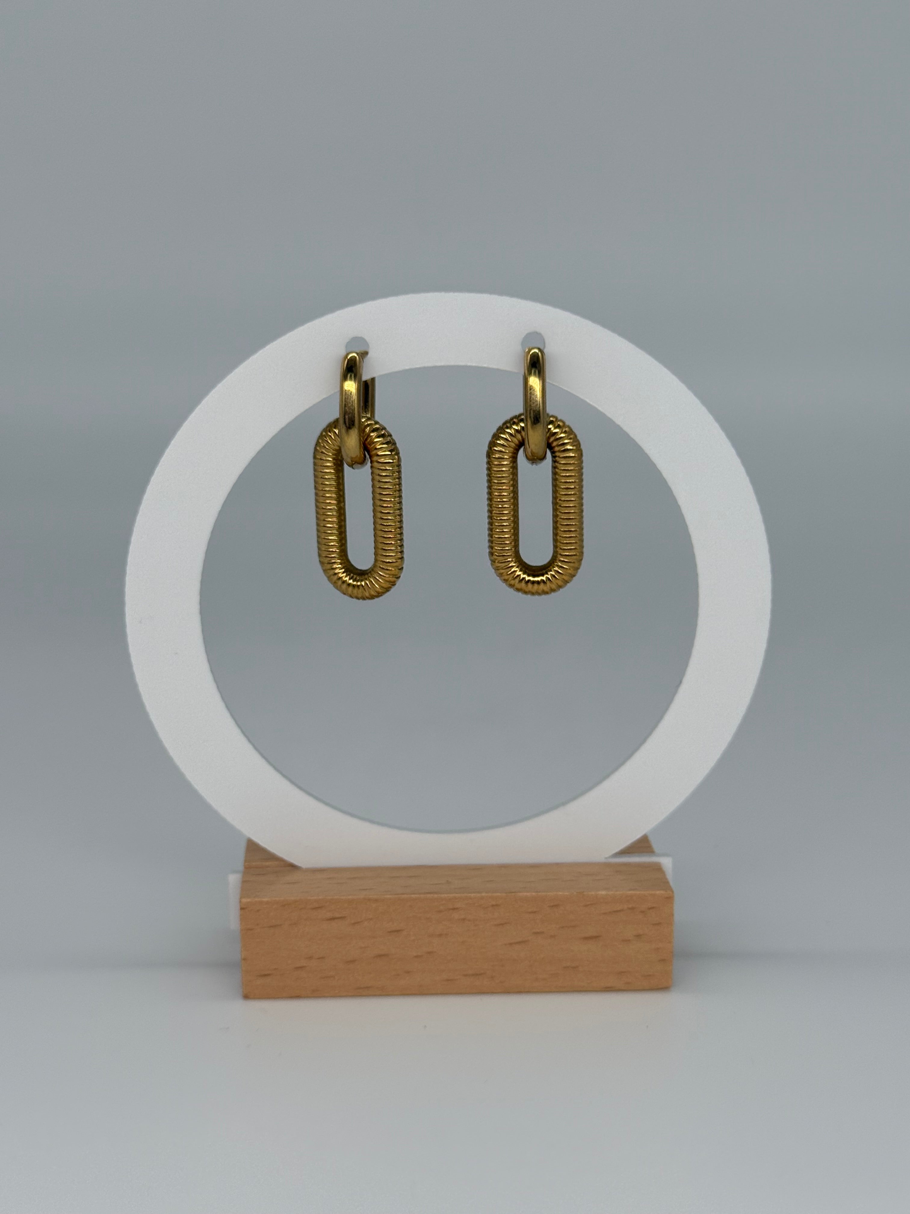 Elegante Creolen Ohrringe mit Anhänger - Edelstahl + 18K vergoldet
