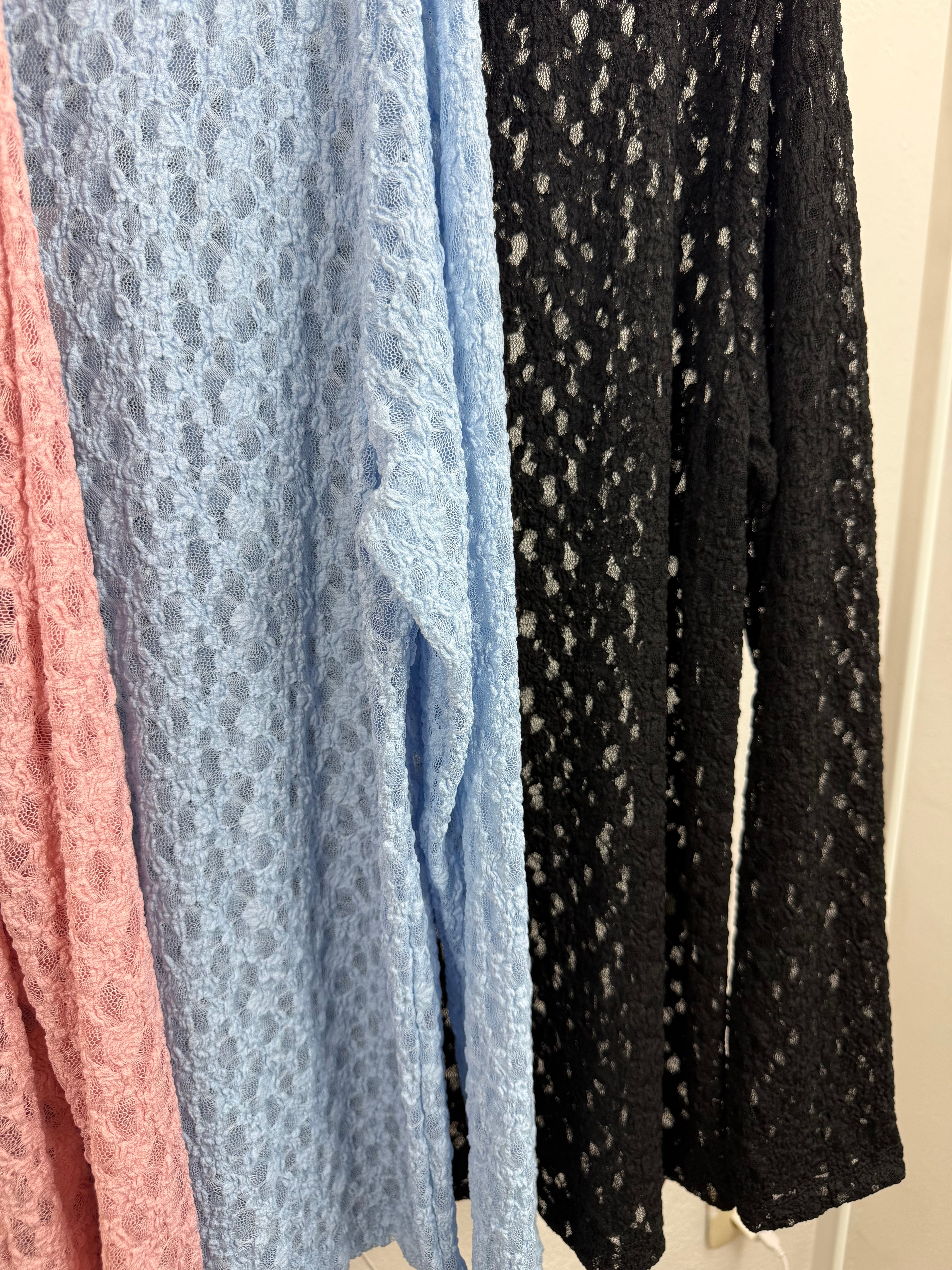 Leichtes Shirt mit Spitze - LUCY