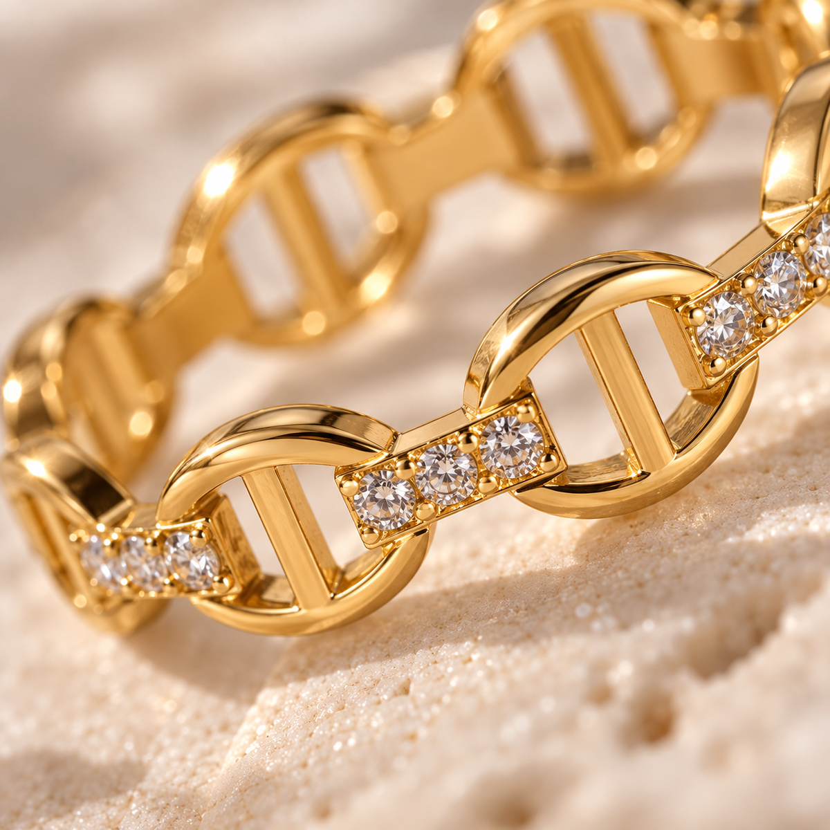 CELIA Ring - 18K vergoldeter Edelstahl mit Zirkonia-Steinen