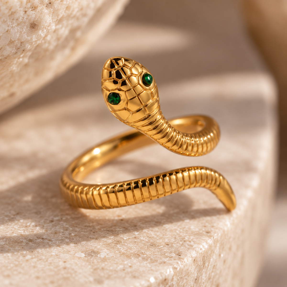 SERPENT EMERALD Ring - verstellbar - aus Edelstahl und 18K vergoldet