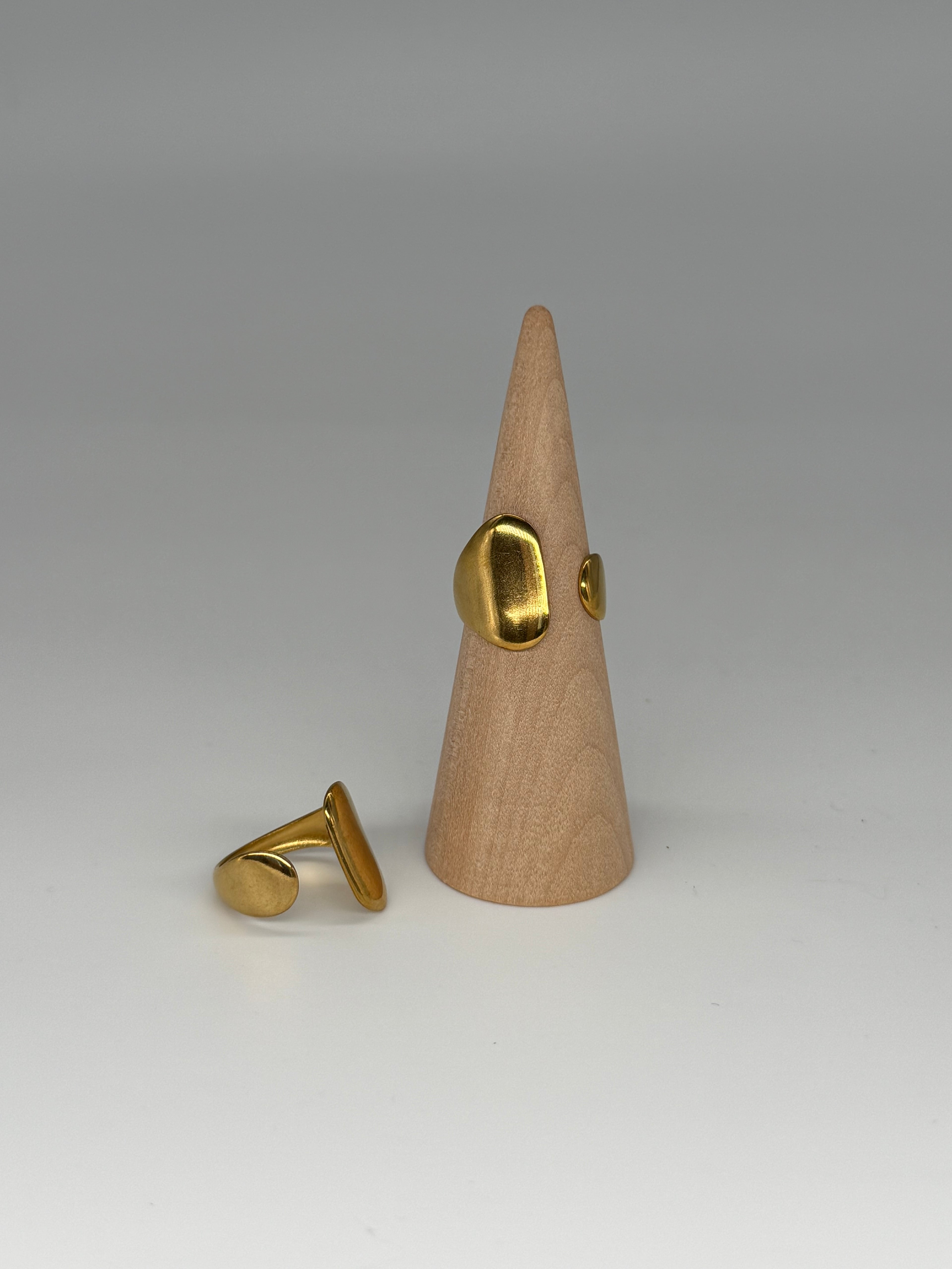 AURA Ring - Edelstahl, 18K vergoldet + größenverstellbar