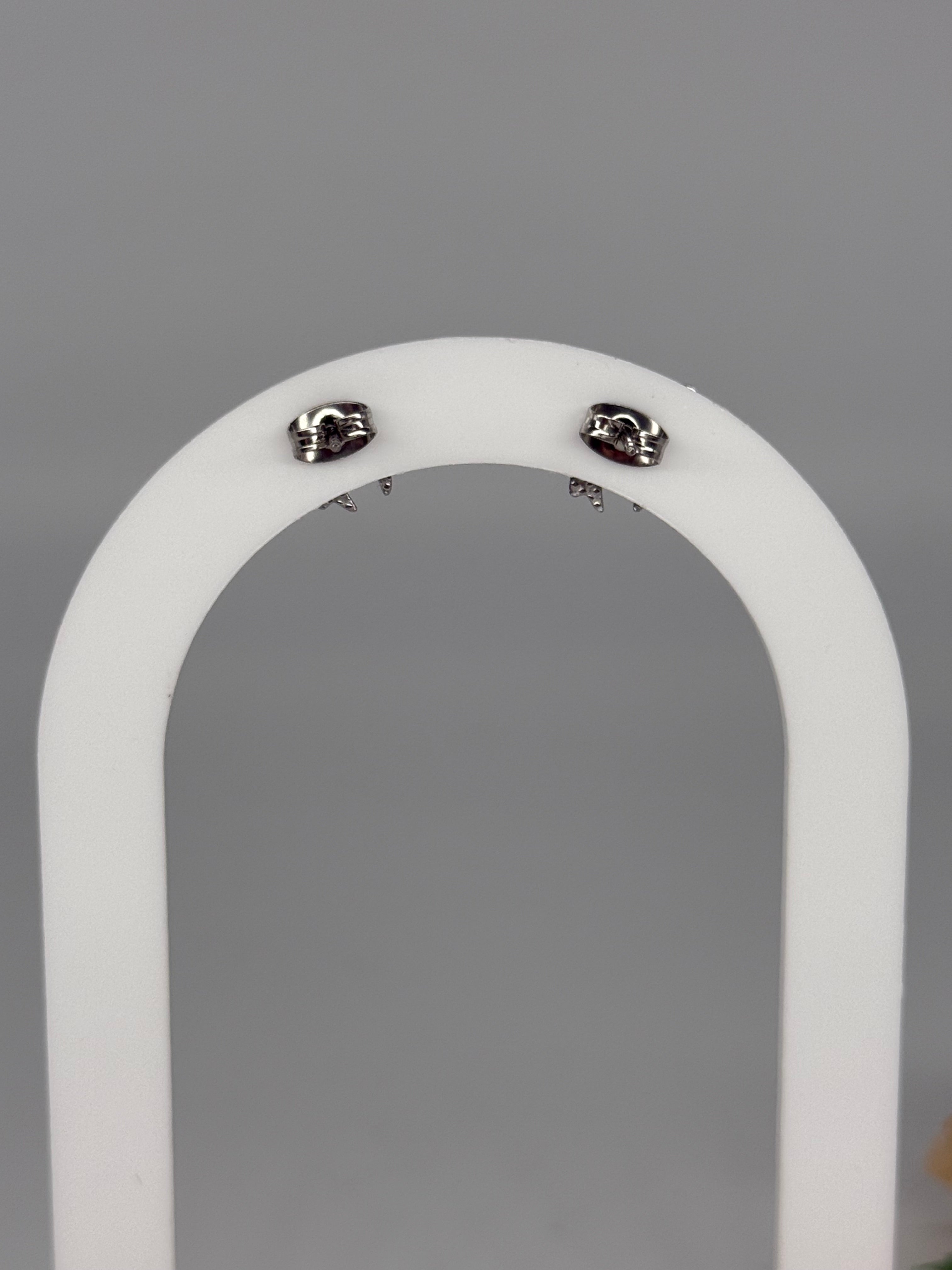 Ohrstecker SUSI - im Schleifendesign