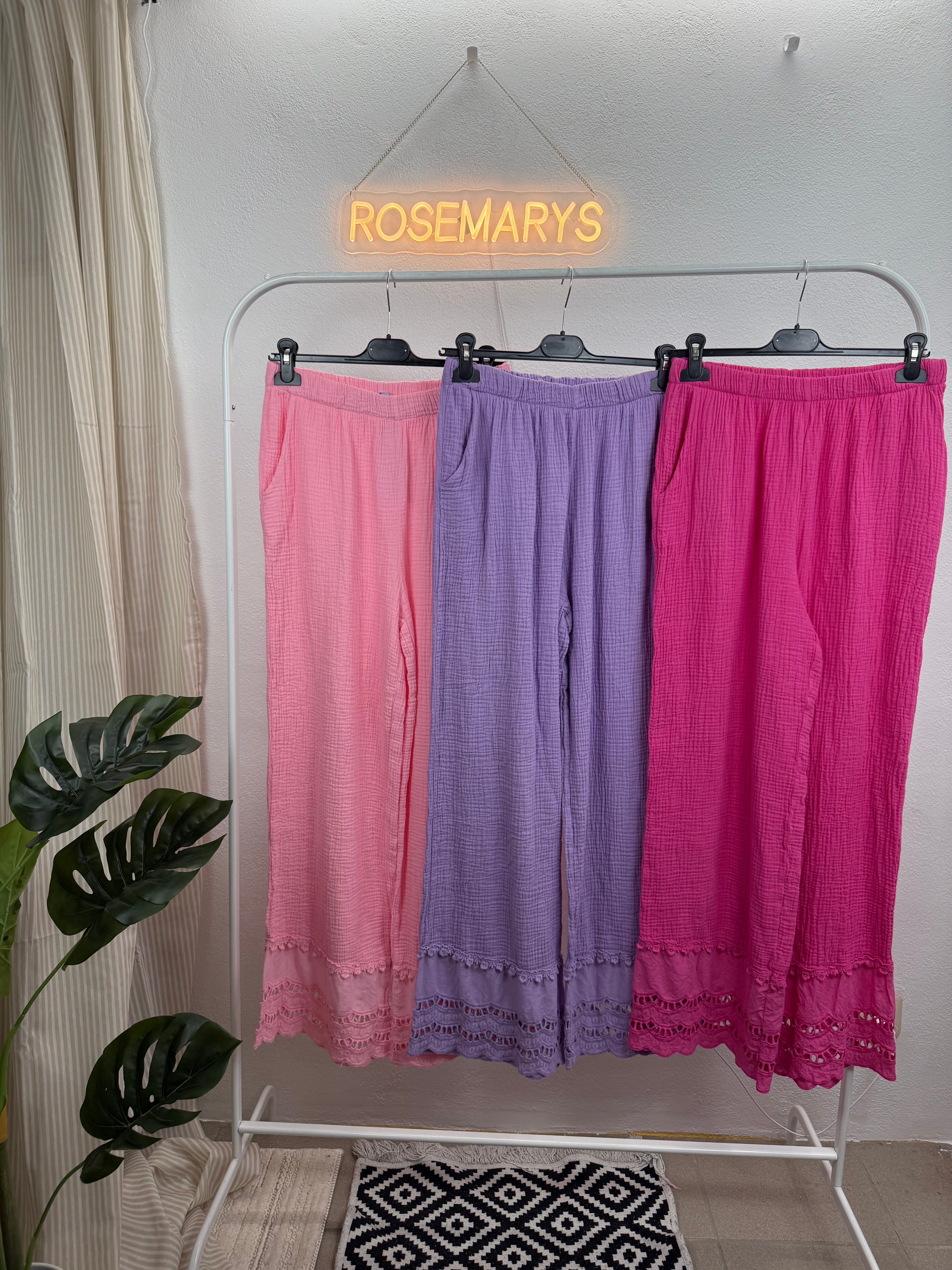 Musselinhose MARY - 100% Baumwolle mit Spitzendetail