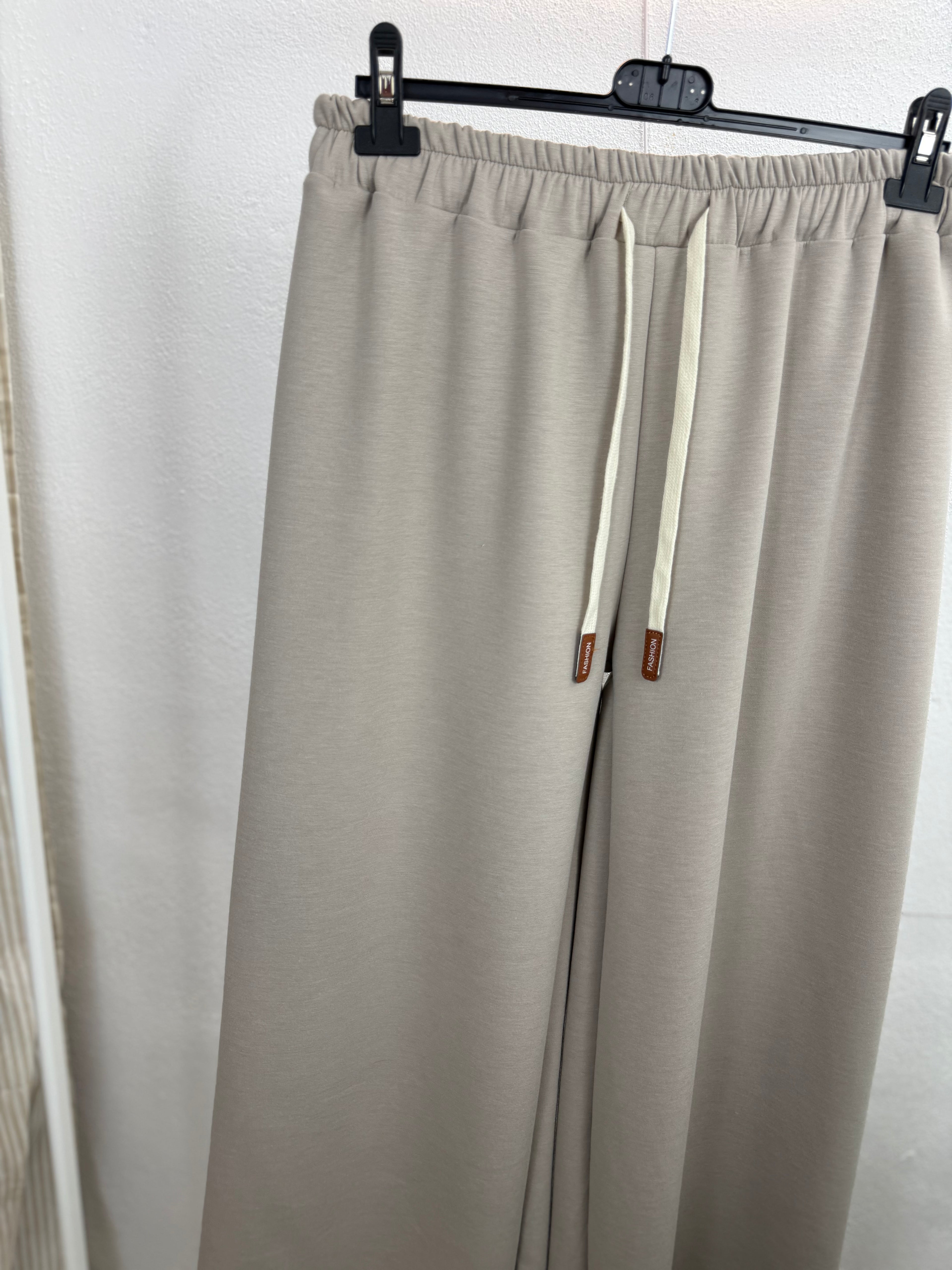 Weite Hose AMY - aus Butterstoff