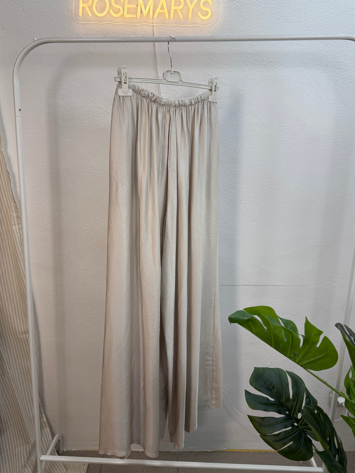 Ultra Wide Leg Satin Hose - mit Bequembund in verschiedenen Farben - bis 44 tragbar