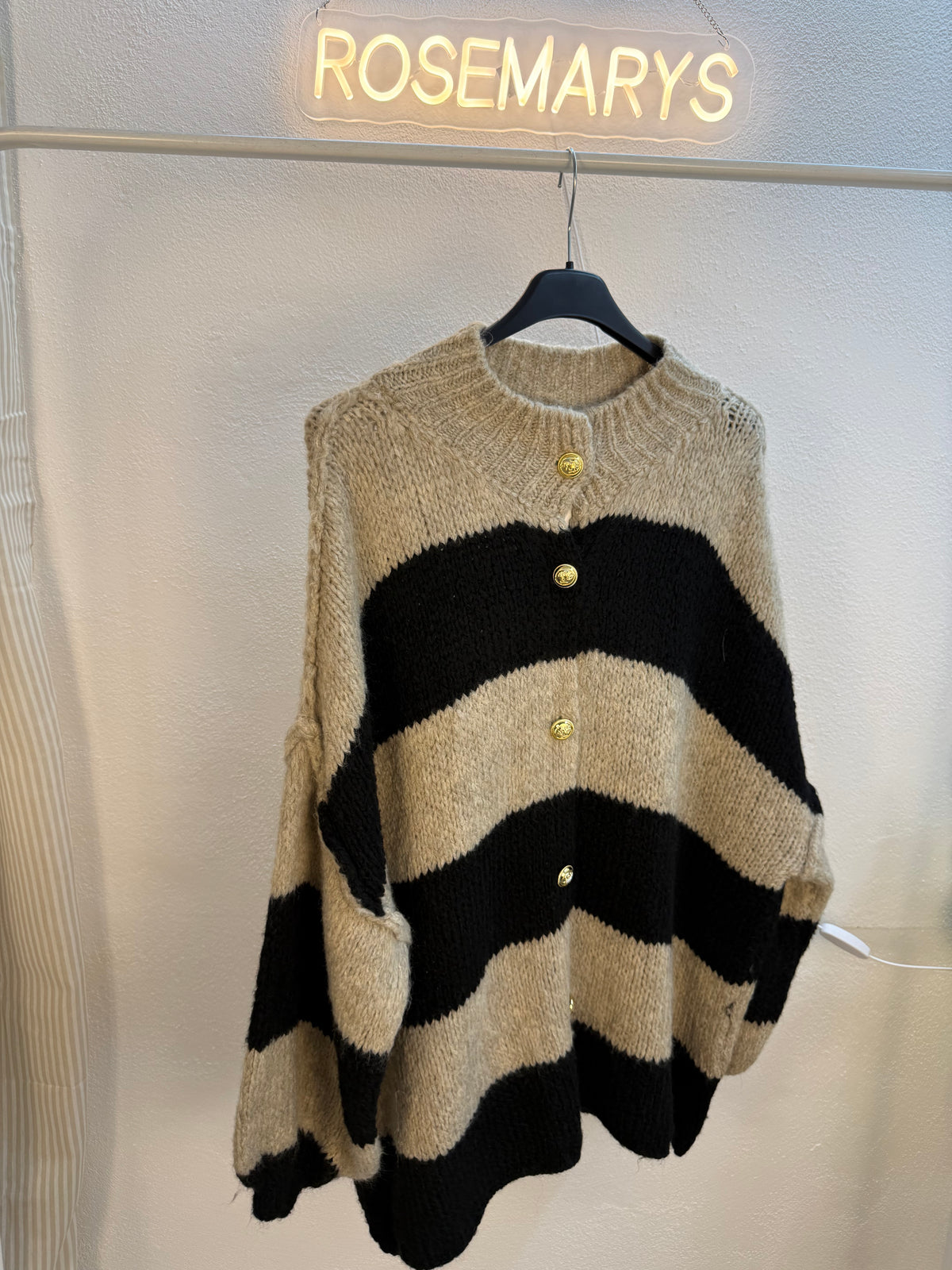 Ultra Oversize Cardigan gestreift mit Knopfleiste