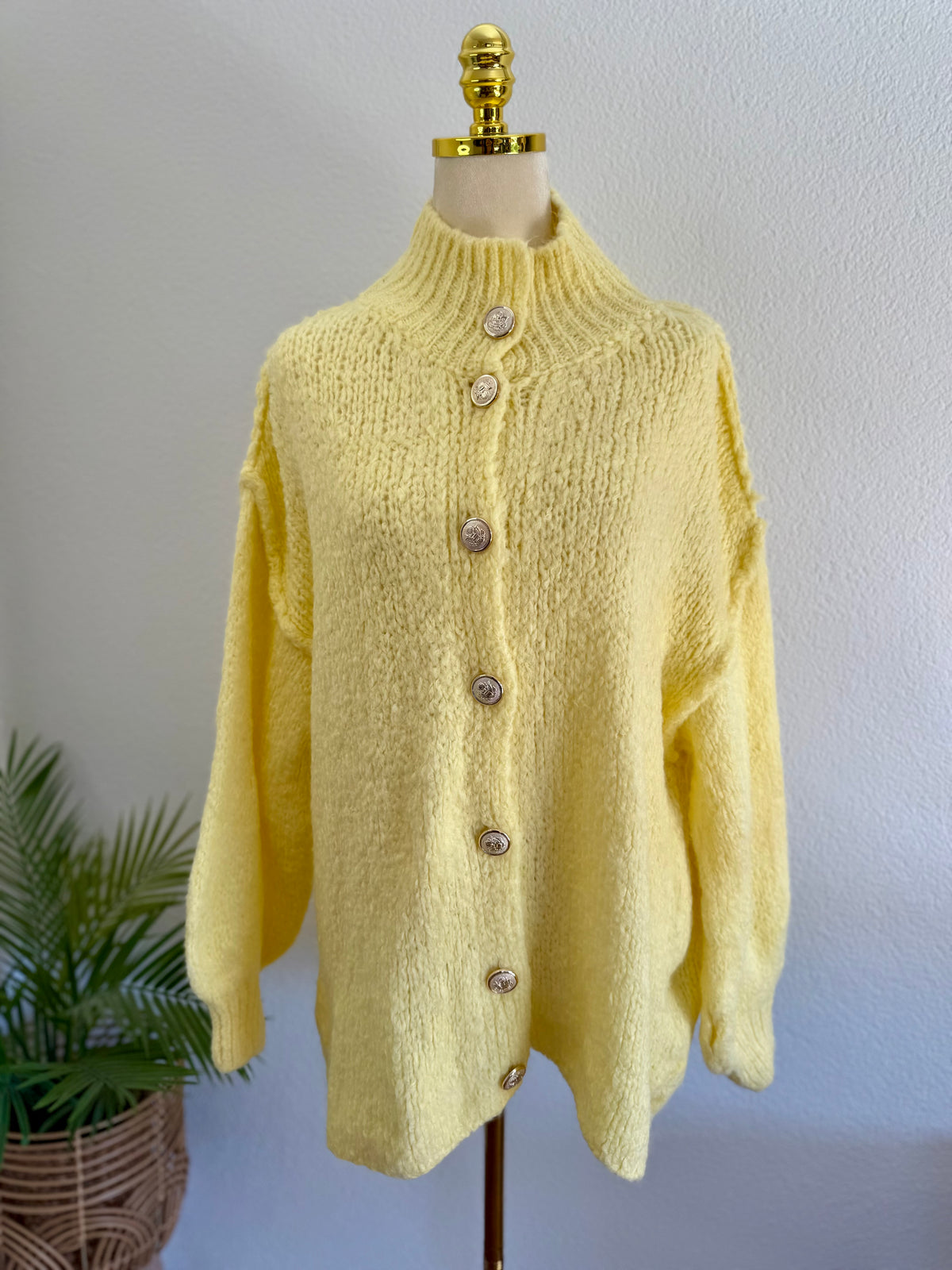 Ultra Oversize Strickcardigan mit Knopfleiste