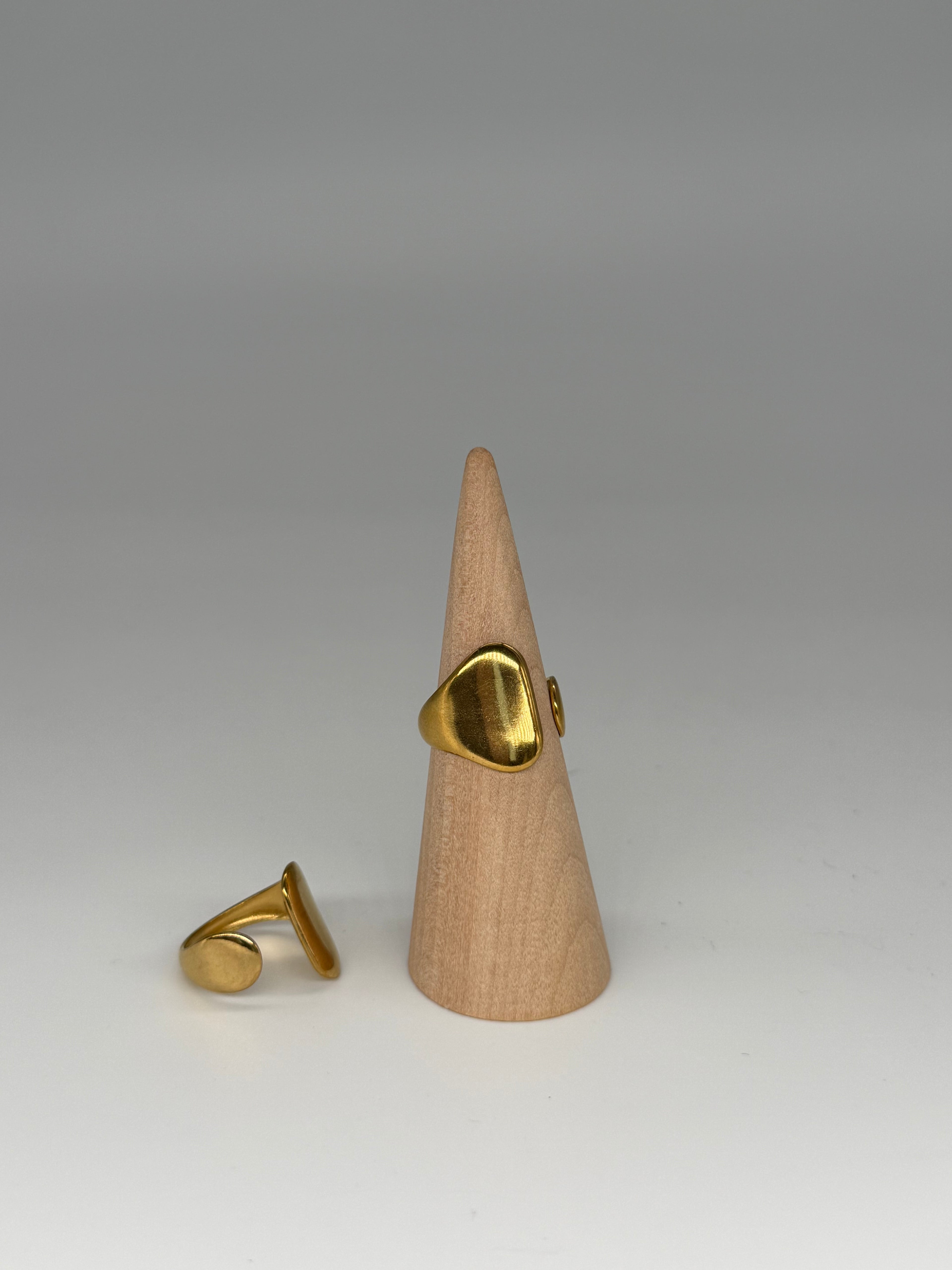 AURA Ring - Edelstahl, 18K vergoldet + größenverstellbar