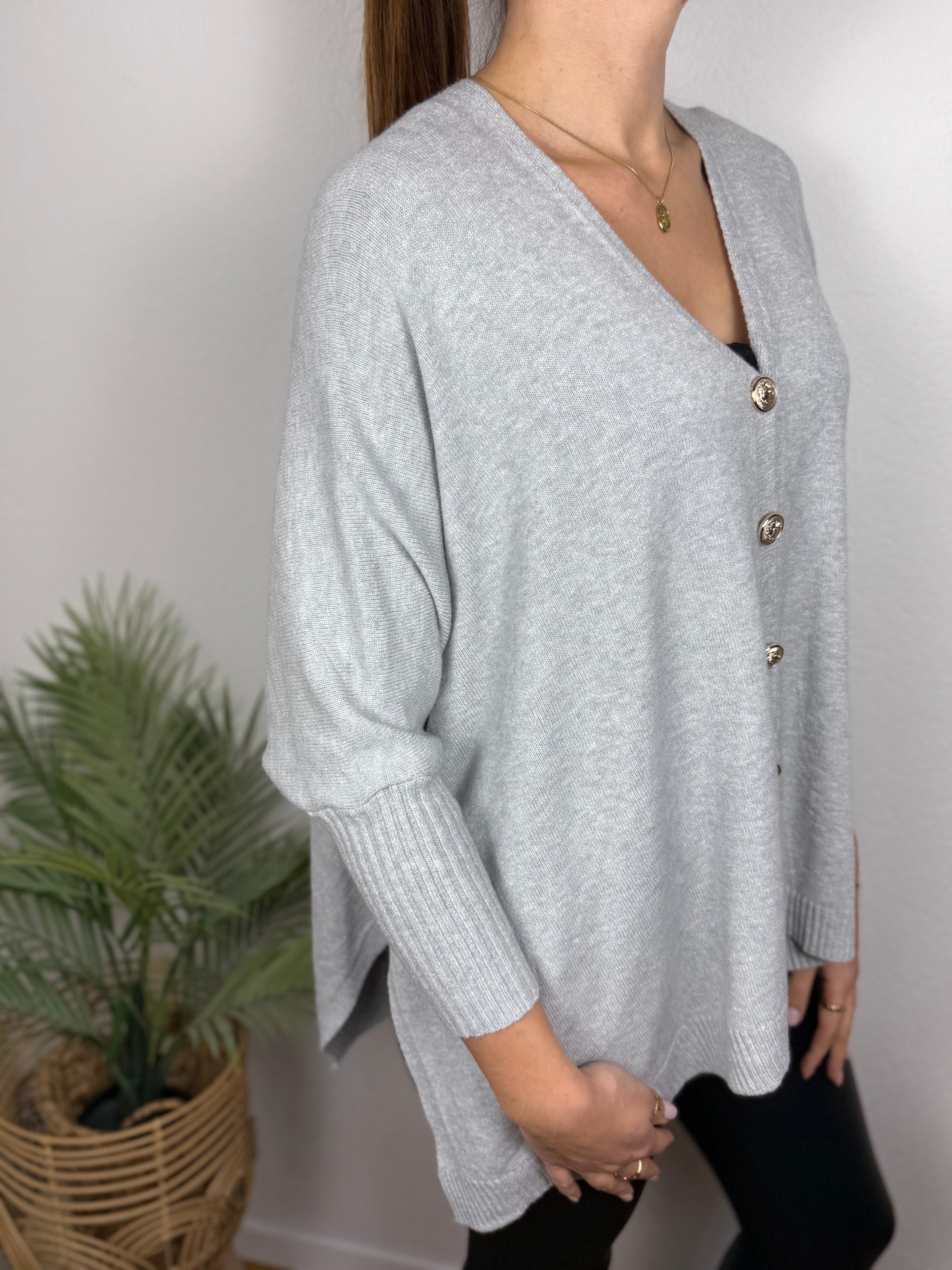 Ultra Oversize Strickjacke Elisa mit Knöpfen - butterweich dank Viskose (Kopie)