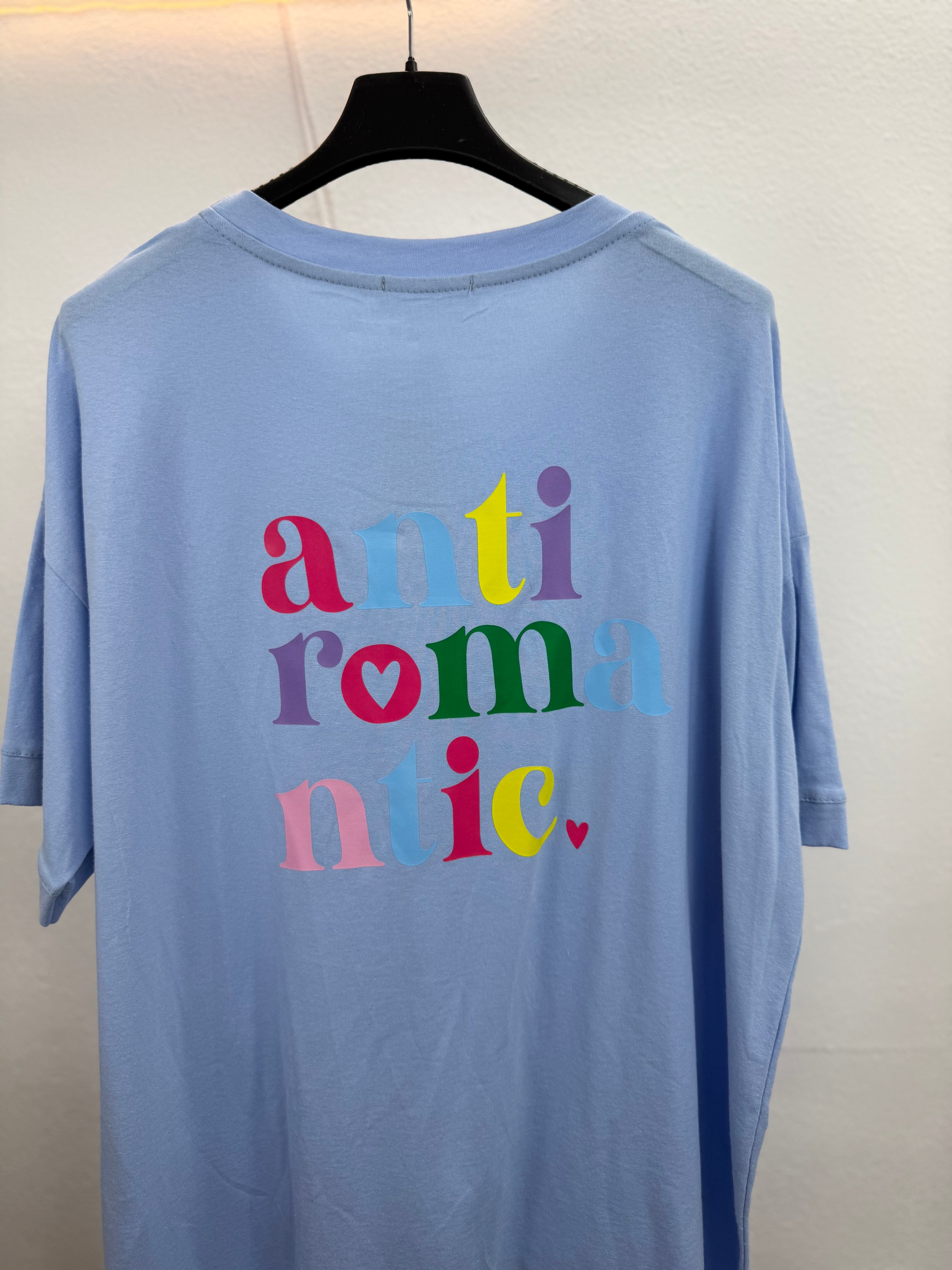 T-Shirt ANTI ROMANTIC - verschiedene Farben