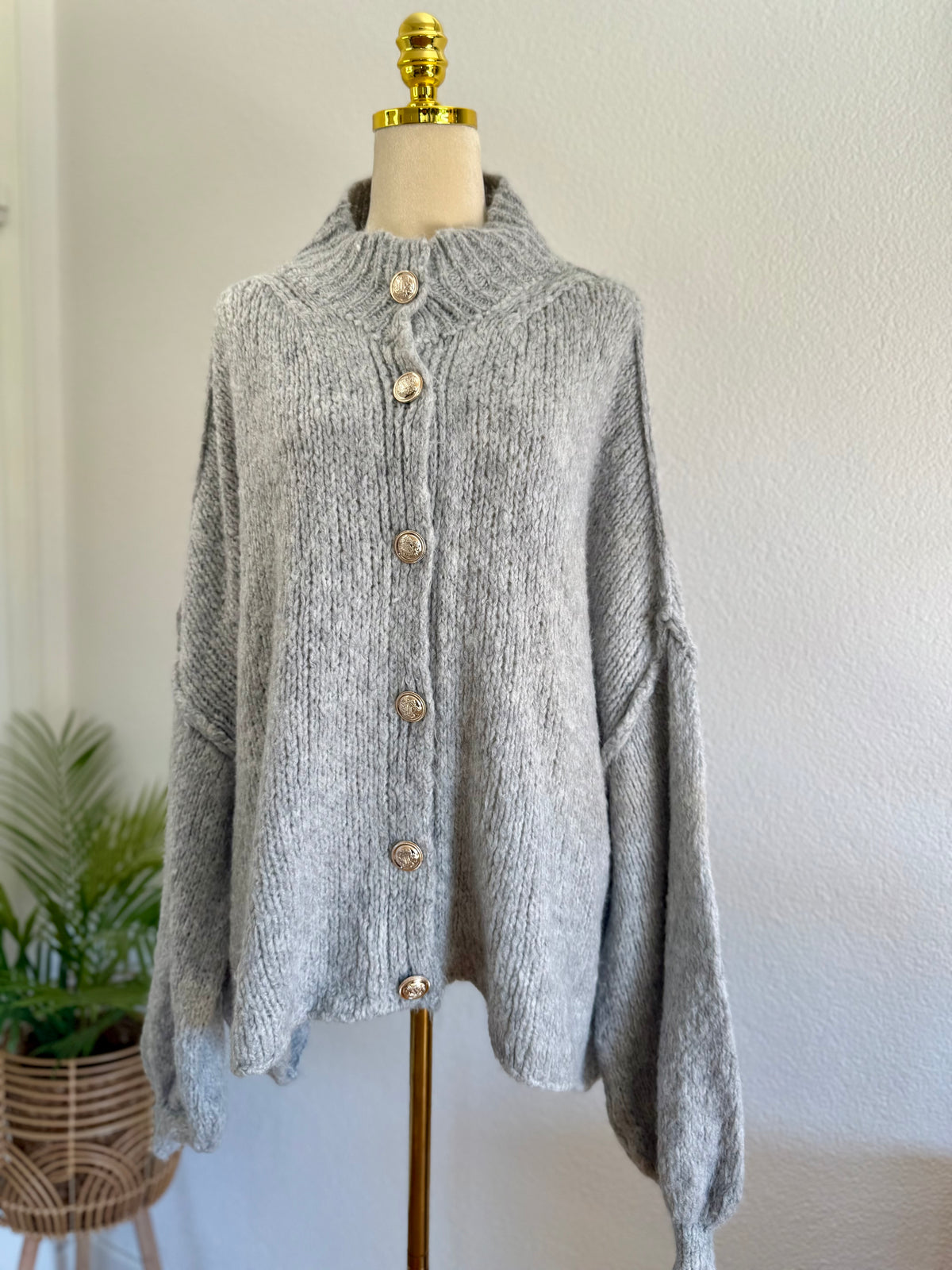 Ultra Oversize Strickcardigan mit Knopfleiste