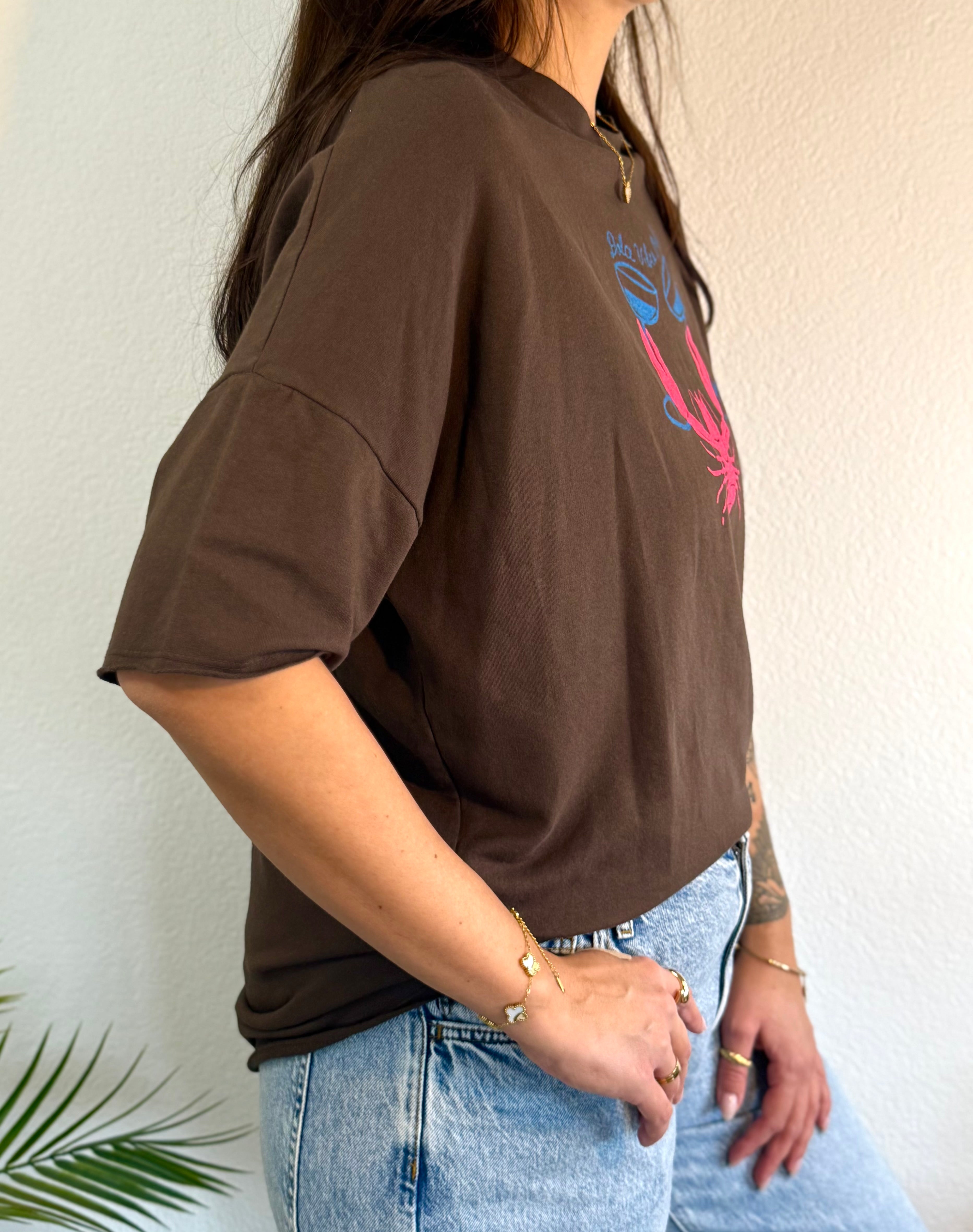 Tshirt Dolce Vibes Only mit Hummerdesign in verschiedenen Farben