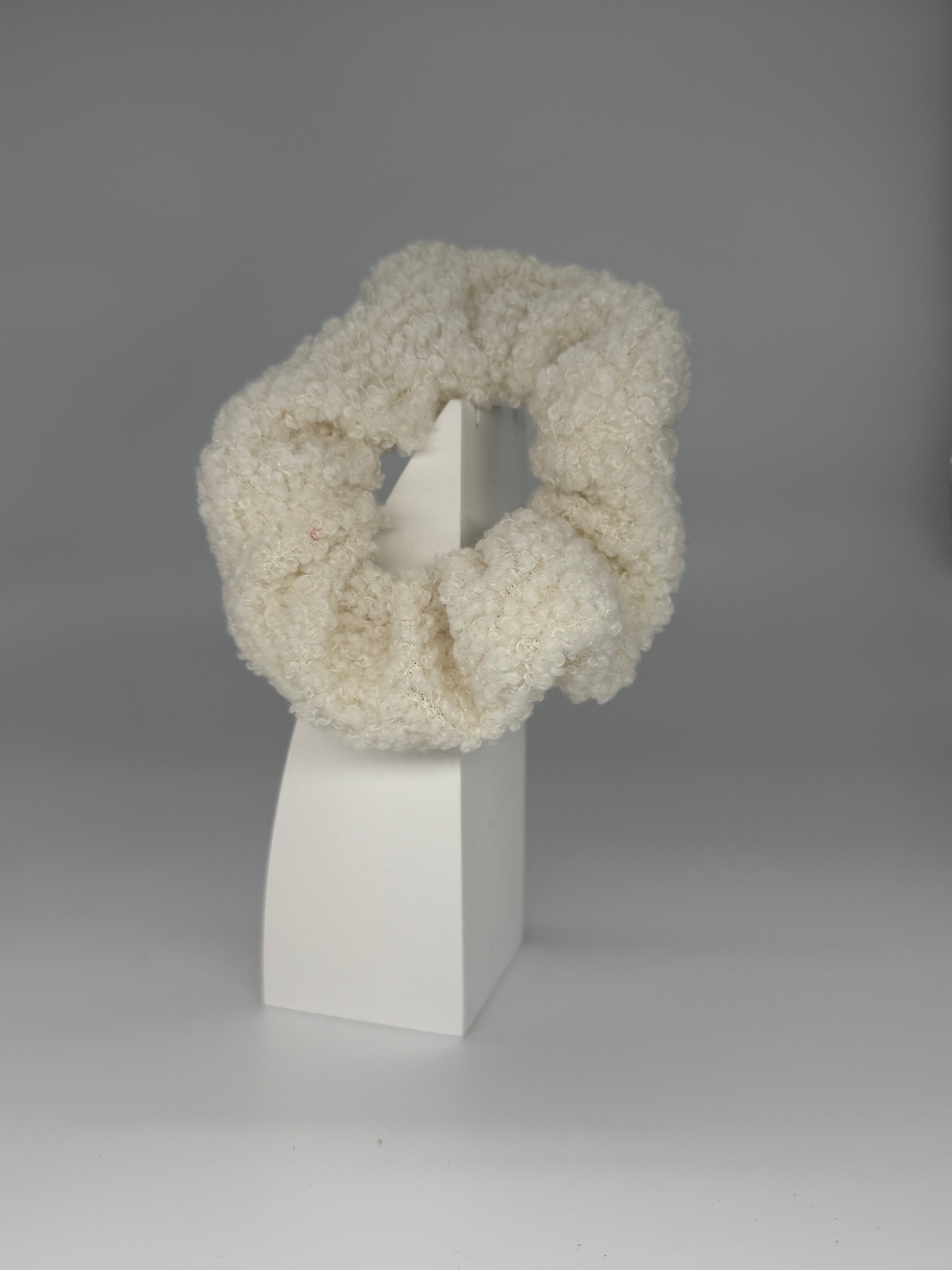 Scrunchie Teddy (Bouclé) MIDI Size