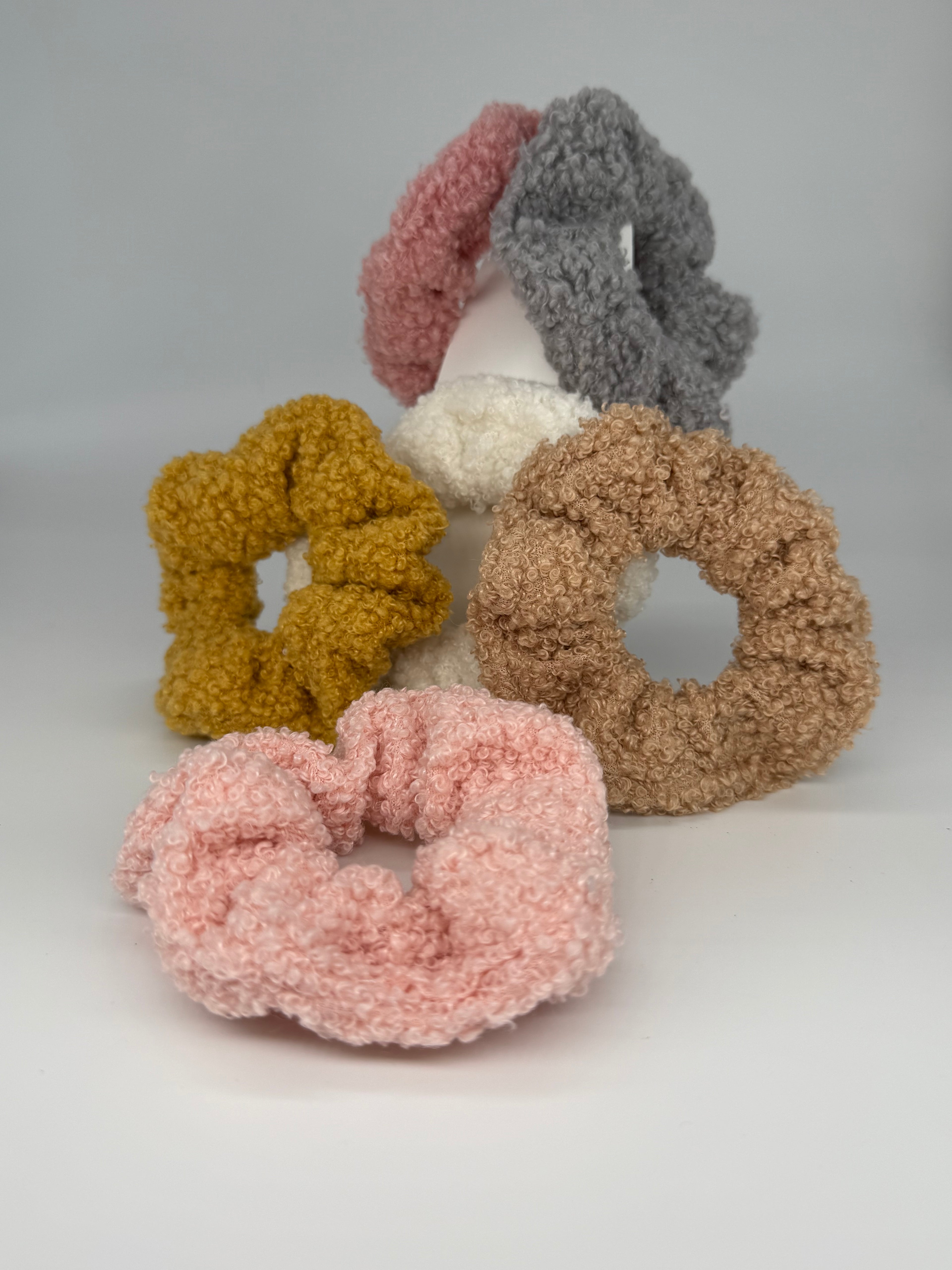 Scrunchie Teddy (Bouclé) MIDI Size