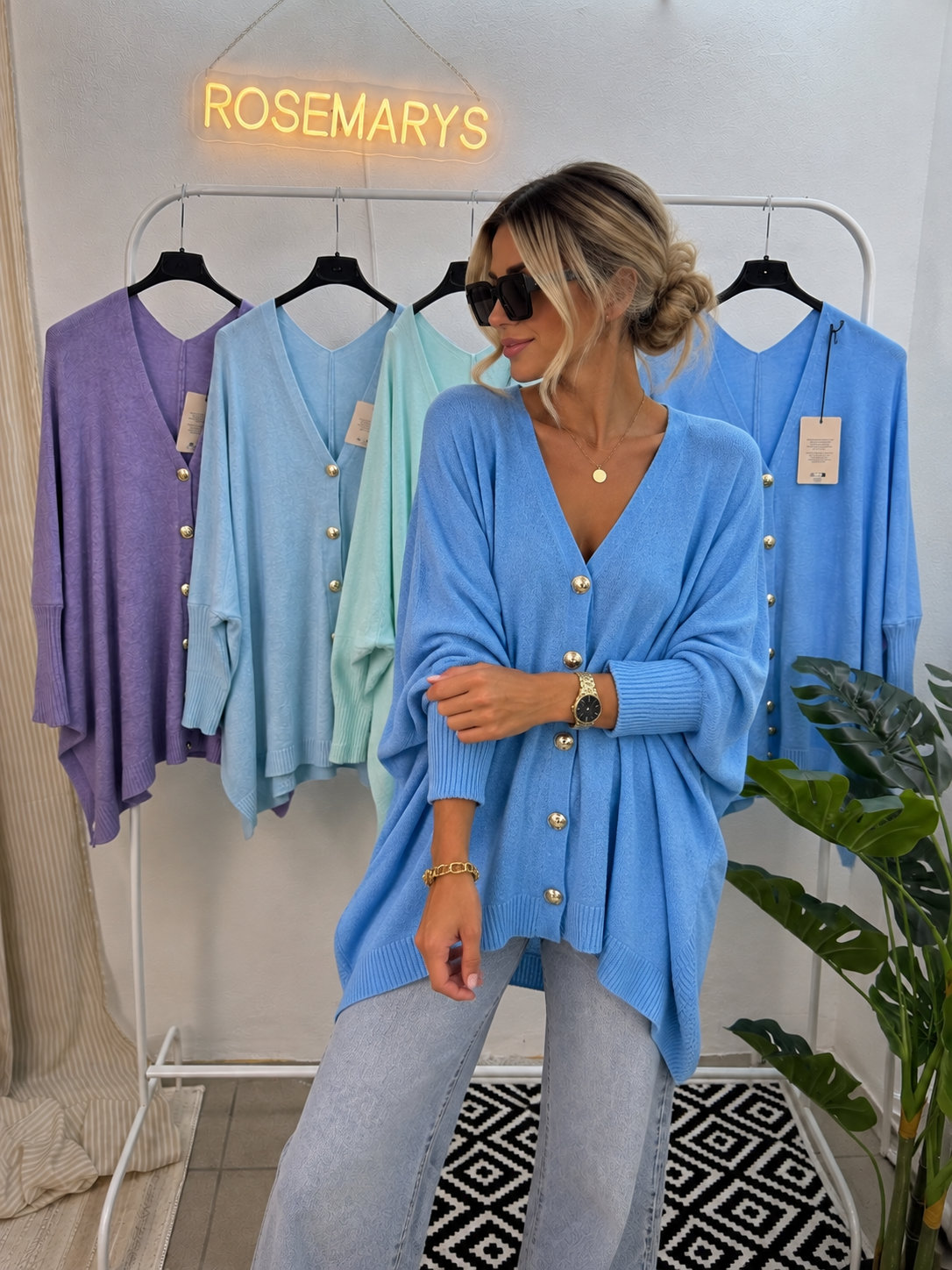 Ultra Oversize Strickjacke ELISA - butterweich dank Viskose - bis 48/50 tragbar