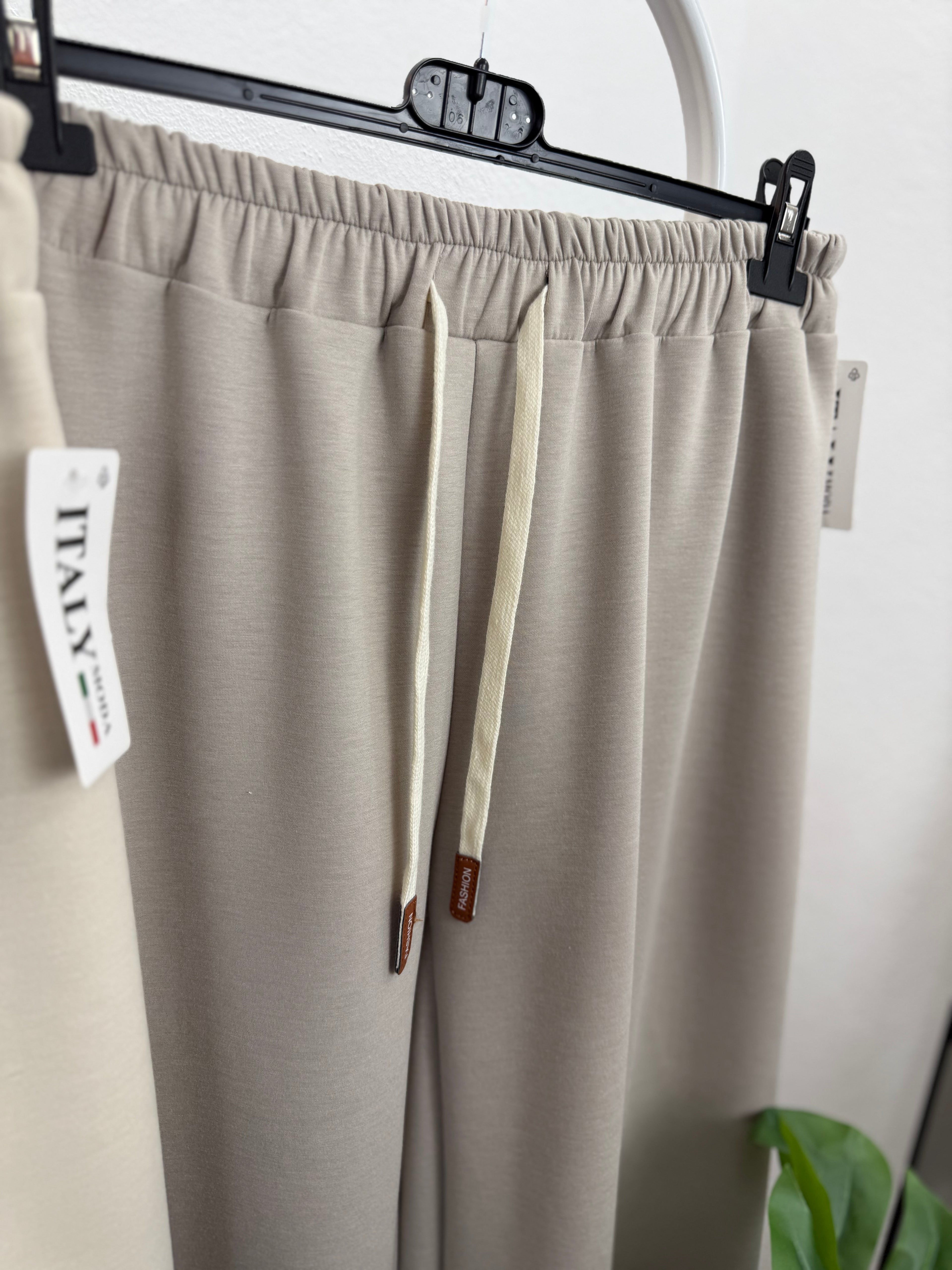 Weite Hose AMY - aus Butterstoff