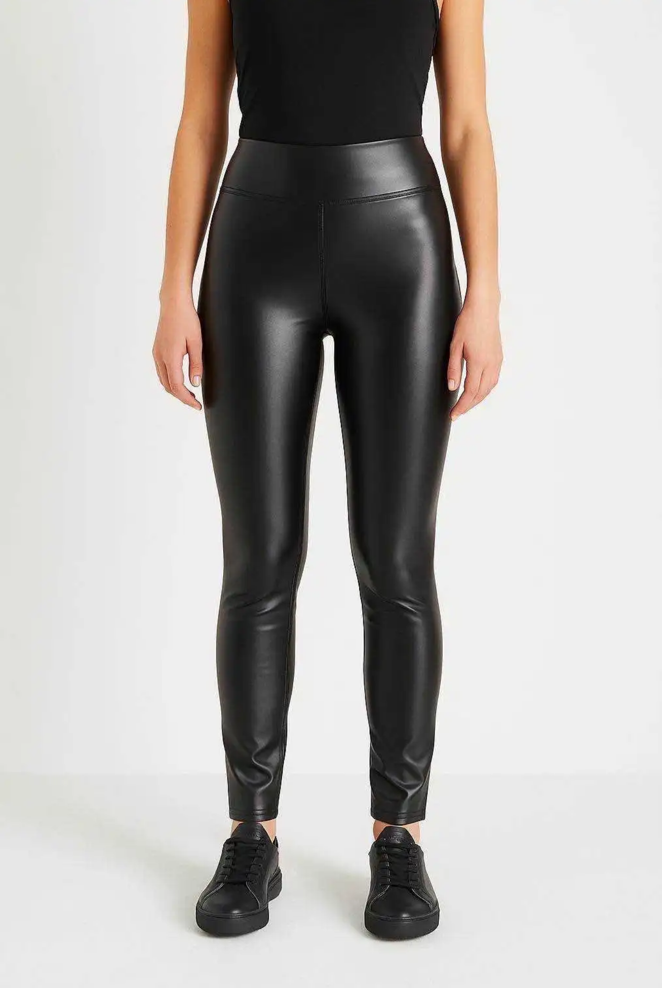 Dehnbare Leggins in Lederoptik