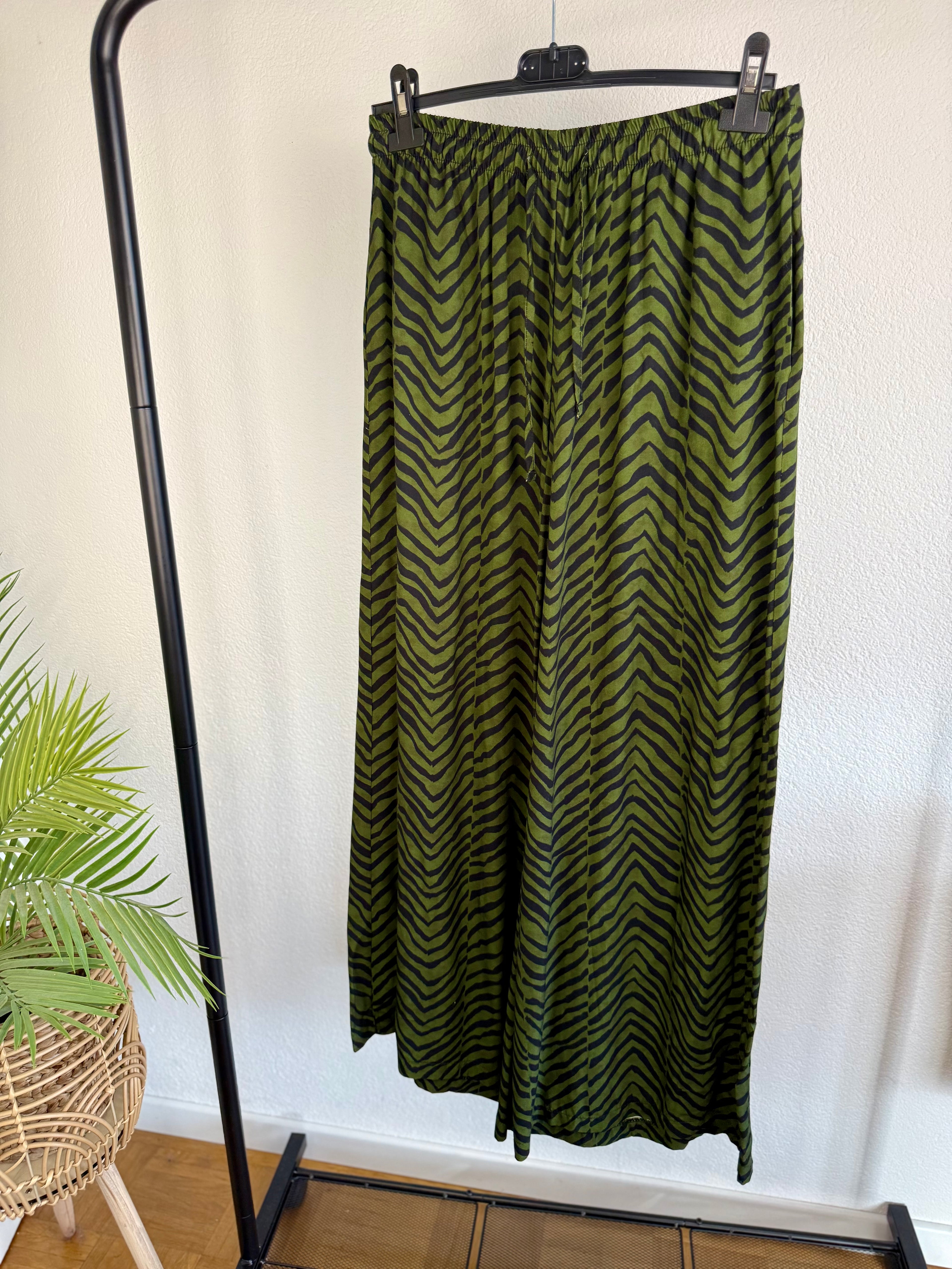 Wide leg Hose mit Streifenmuster