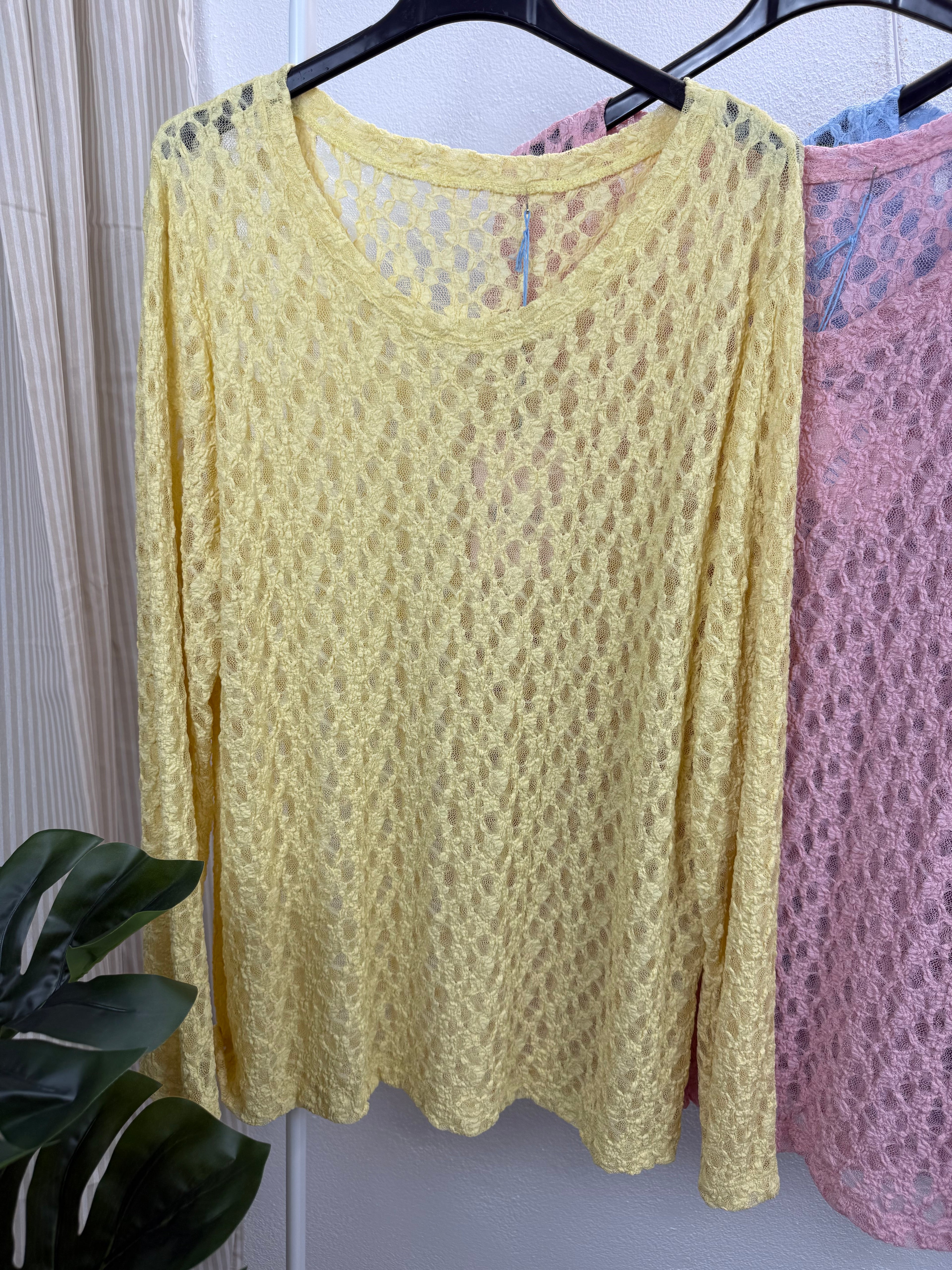 Leichtes Shirt mit Spitze - LUCY