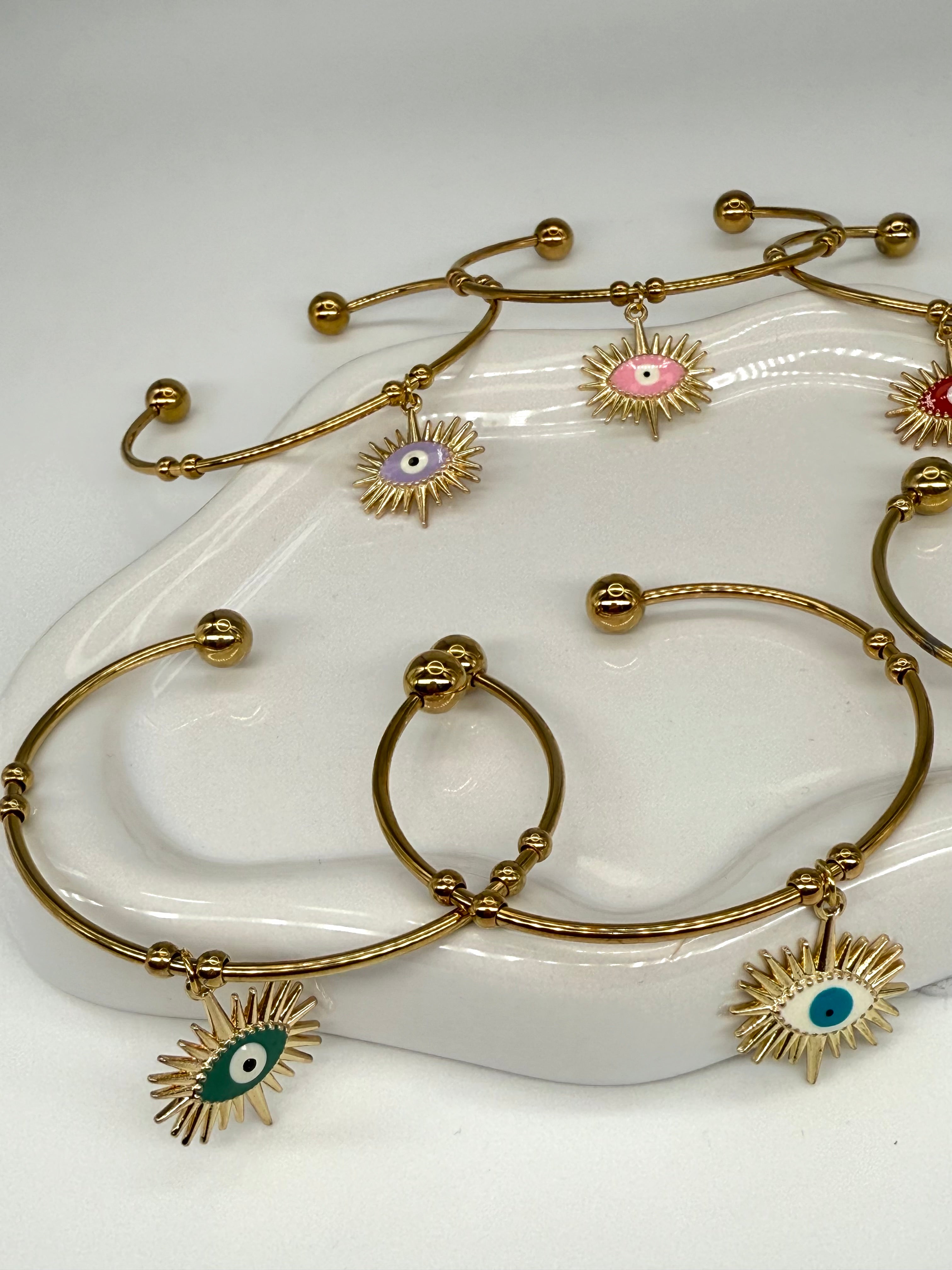 Armreif mit Augensymbol in Gold