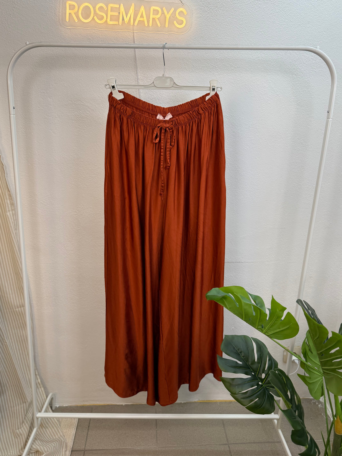 Ultra Wide Leg Satin Hose - mit Bequembund in verschiedenen Farben - bis 44 tragbar