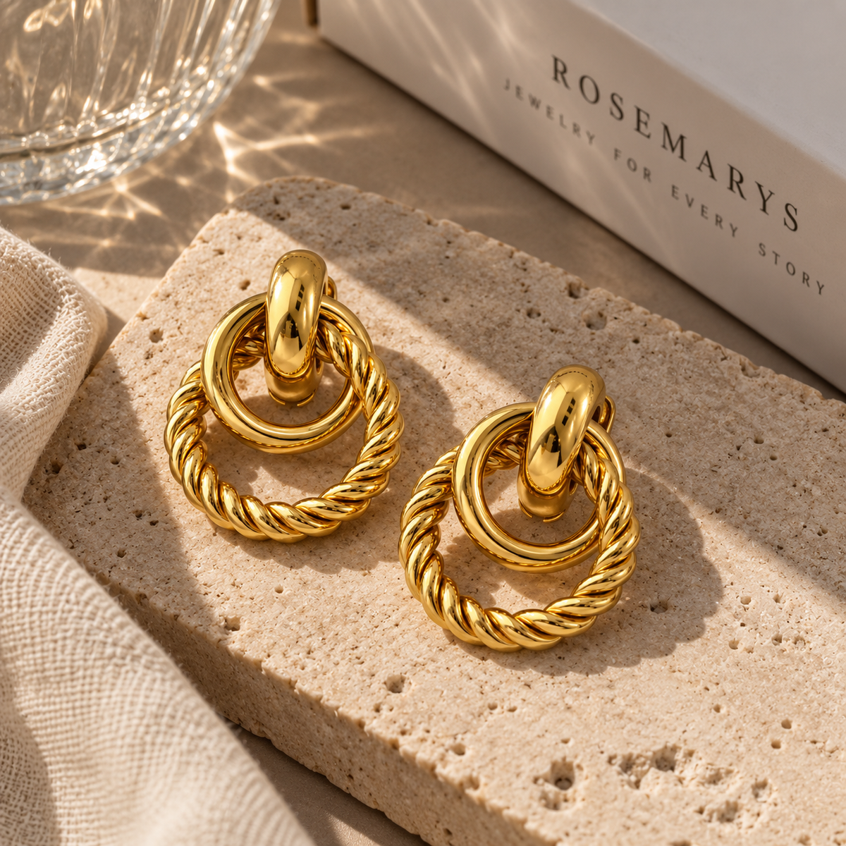 TWISTED LOOP - Statement Ohrstecker - aus Edelstahl + 18K vergoldet