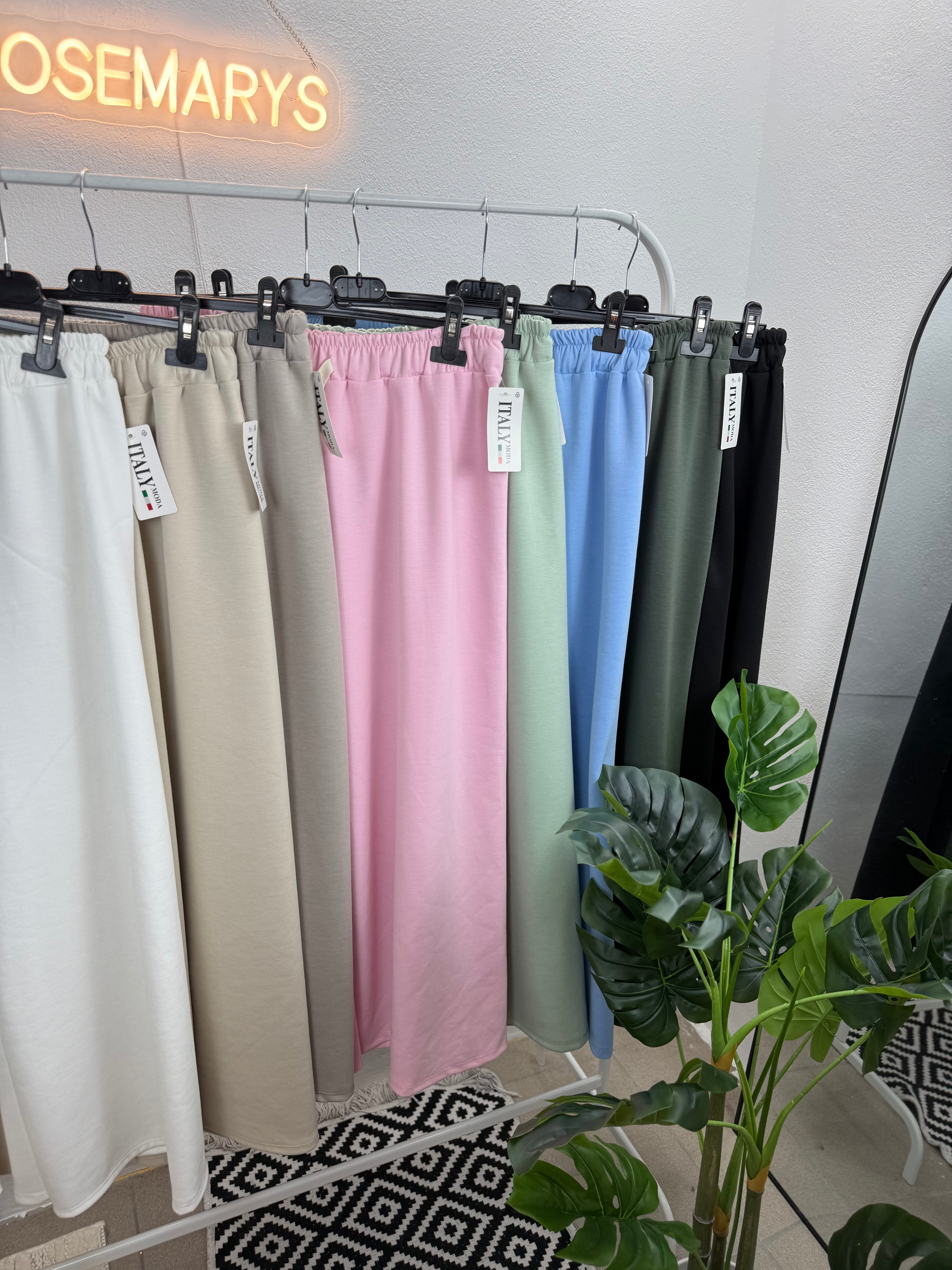 Weite Hose AMY - aus Butterstoff