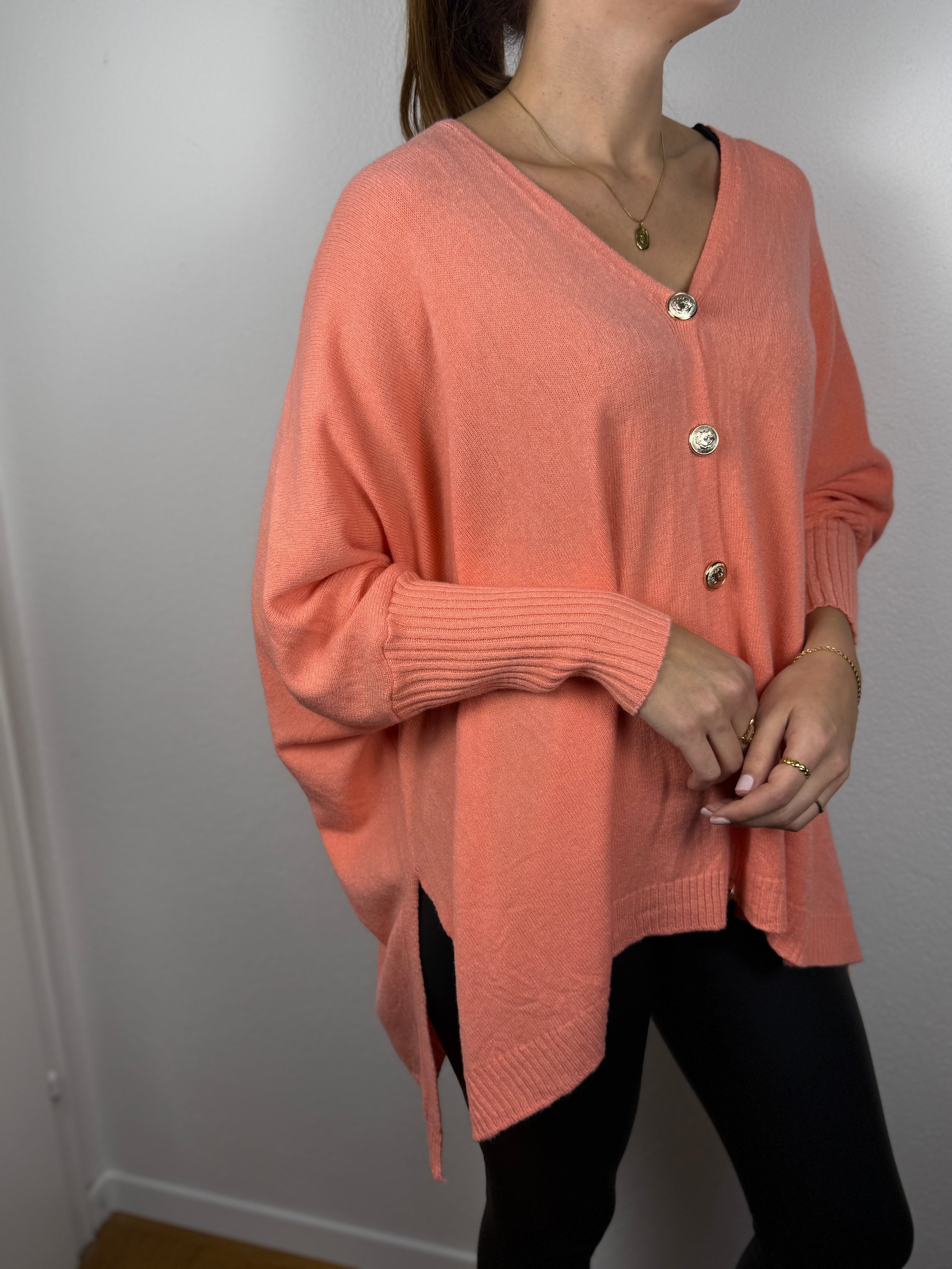 Ultra Oversize Strickjacke Elisa mit Knöpfen - butterweich dank Viskose (Kopie)