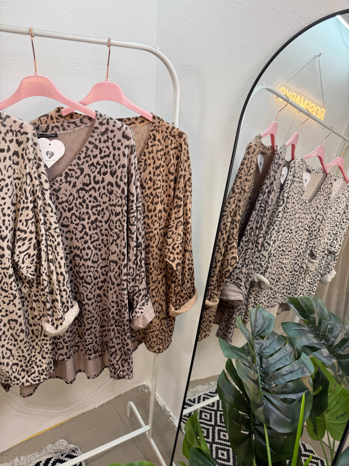 Ultra Soft Leo Pullover 🐆✨ - bis 44/46 tragbar - 4 Farben