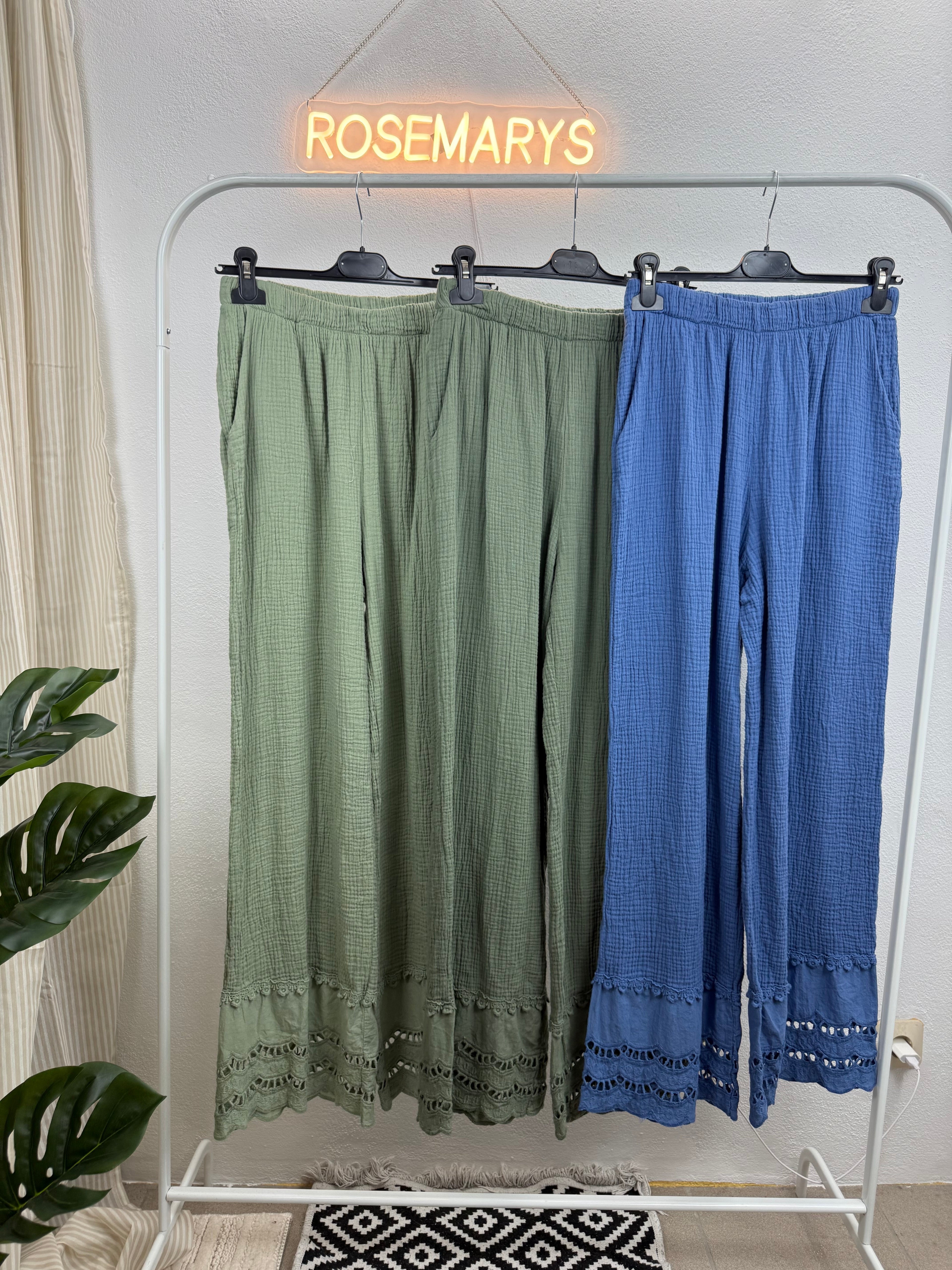 Musselinhose MARY - 100% Baumwolle mit Spitzendetail