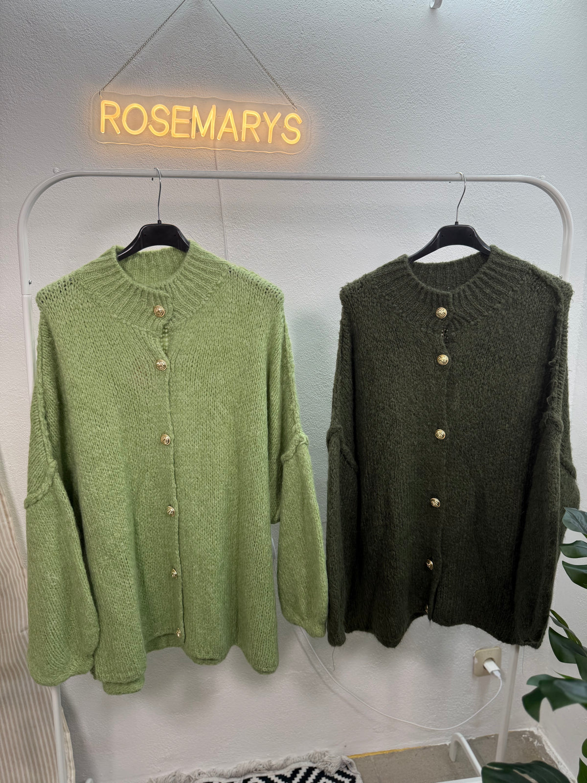 Ultra Oversize Strickcardigan mit Knopfleiste