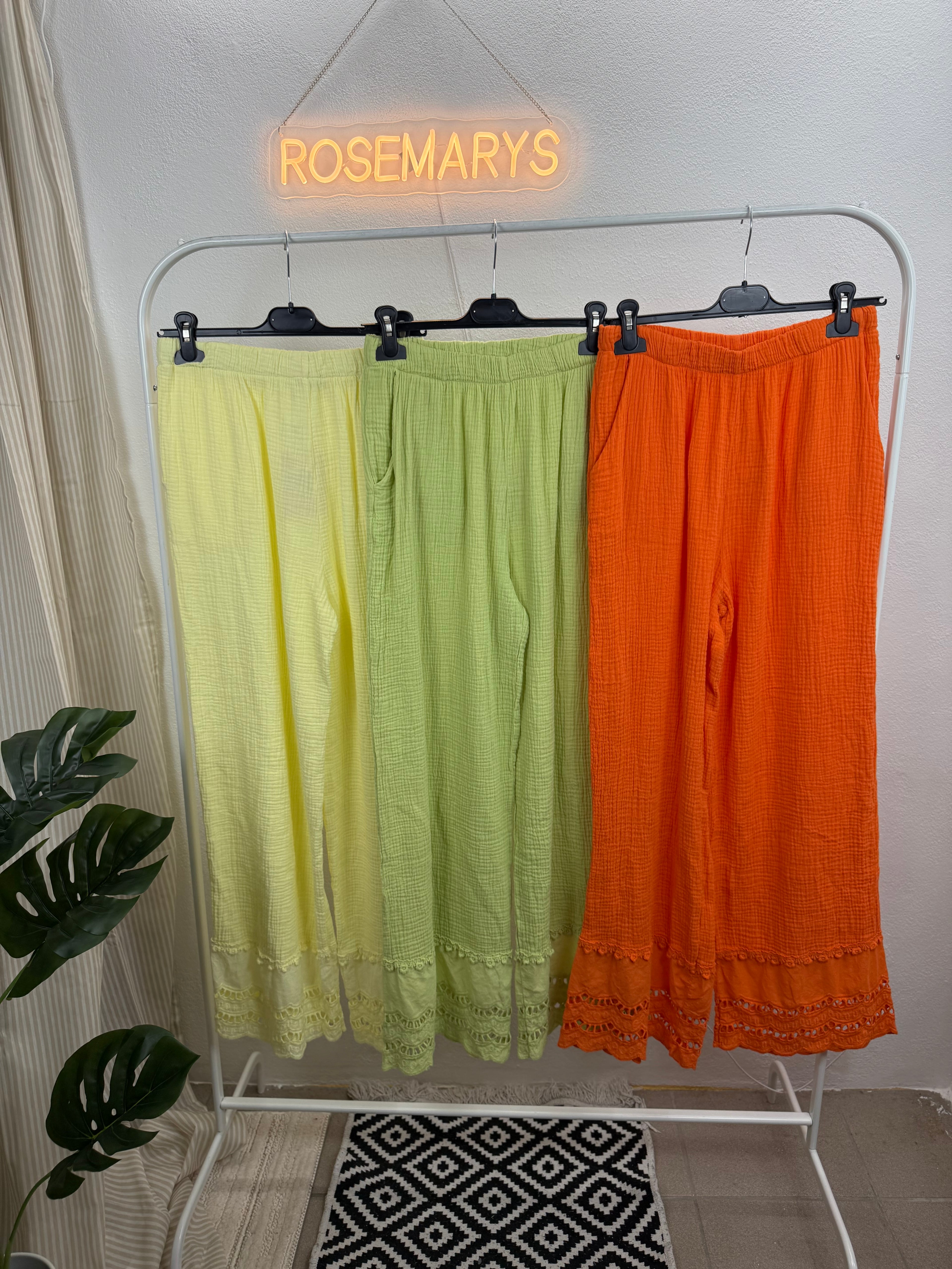 Musselinhose MARY - 100% Baumwolle mit Spitzendetail