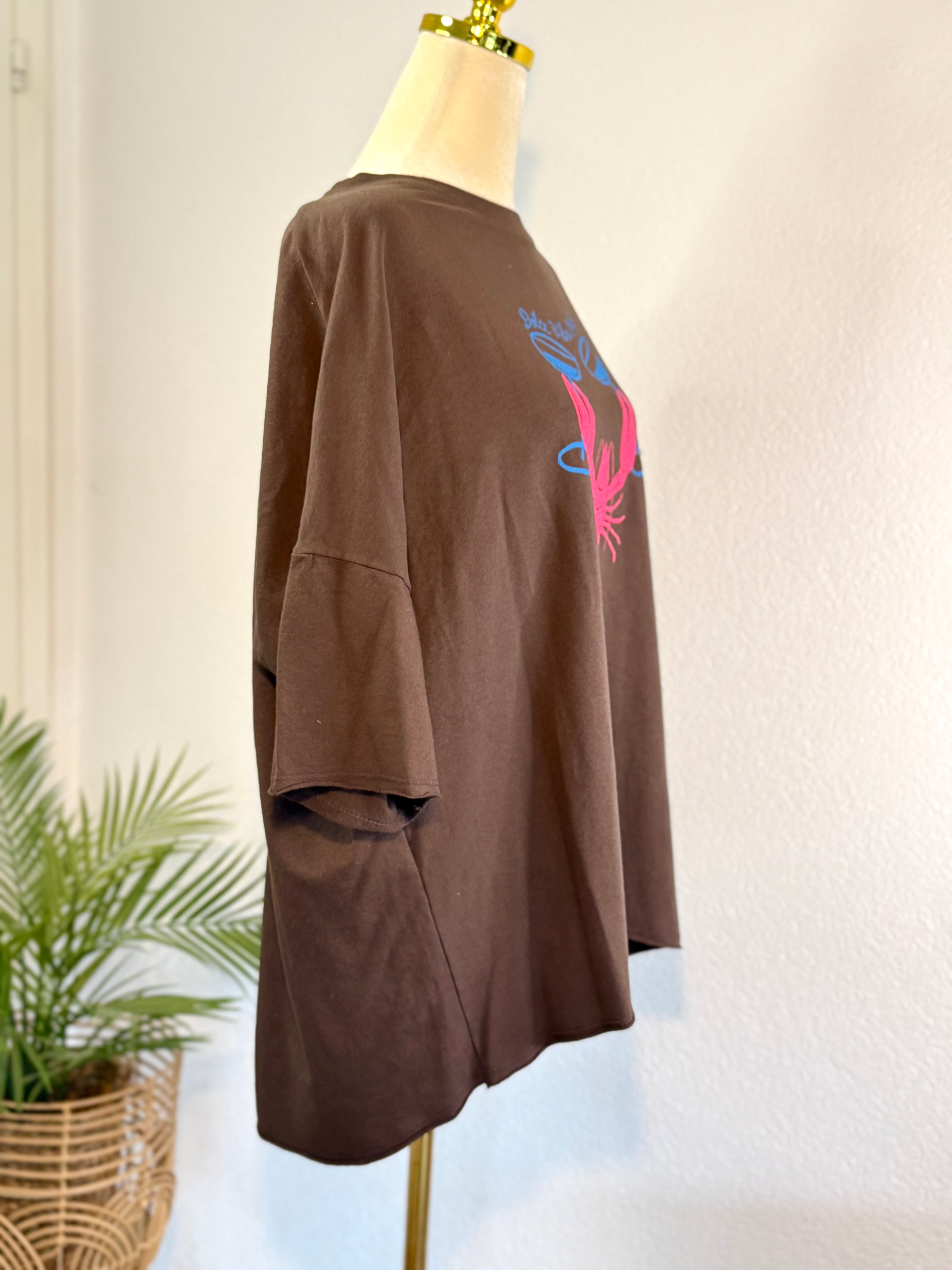 Tshirt Dolce Vibes Only mit Hummerdesign in verschiedenen Farben