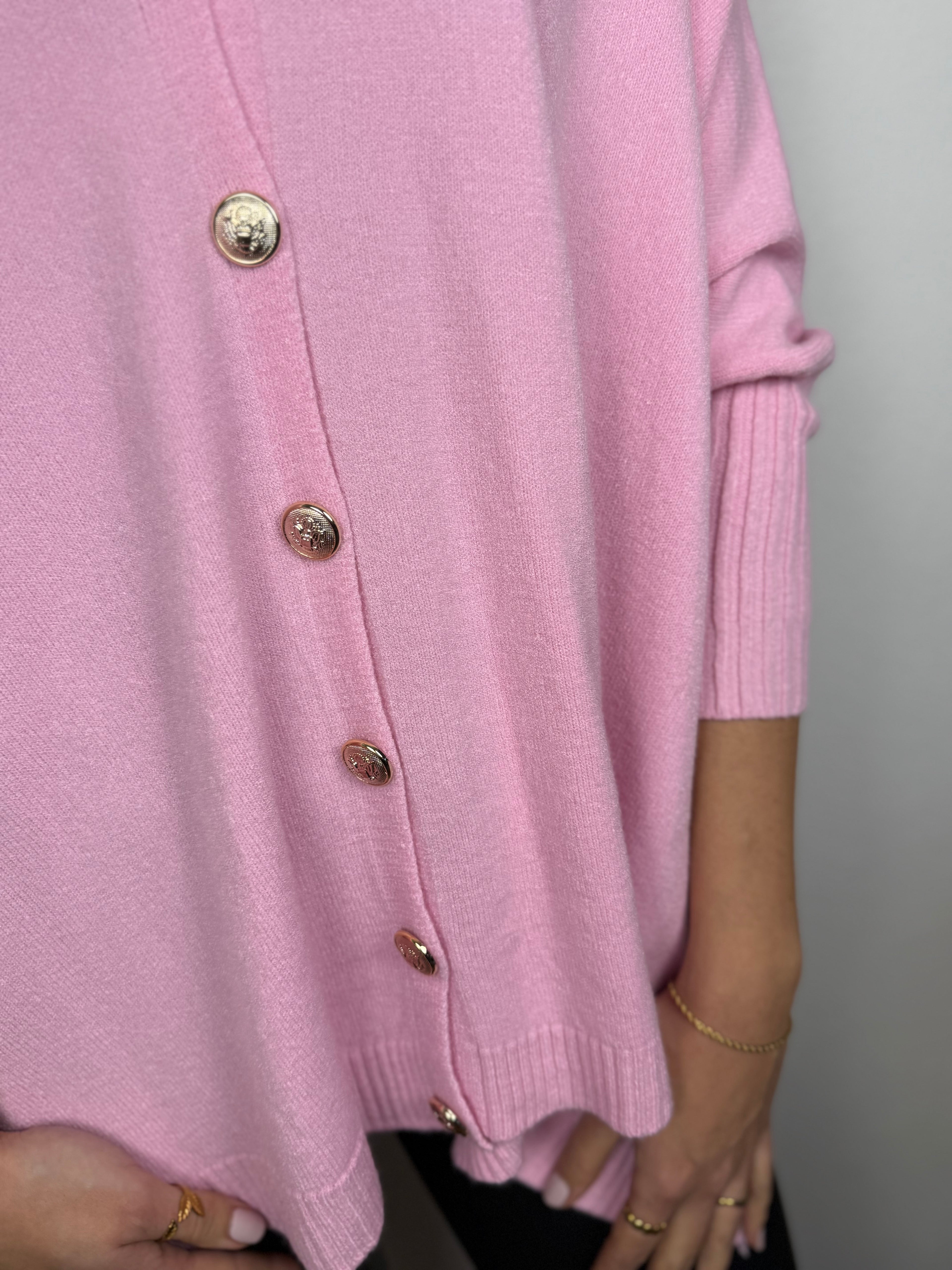 Ultra Oversize Strickjacke Elisa mit Knöpfen - butterweich dank Viskose (Kopie)